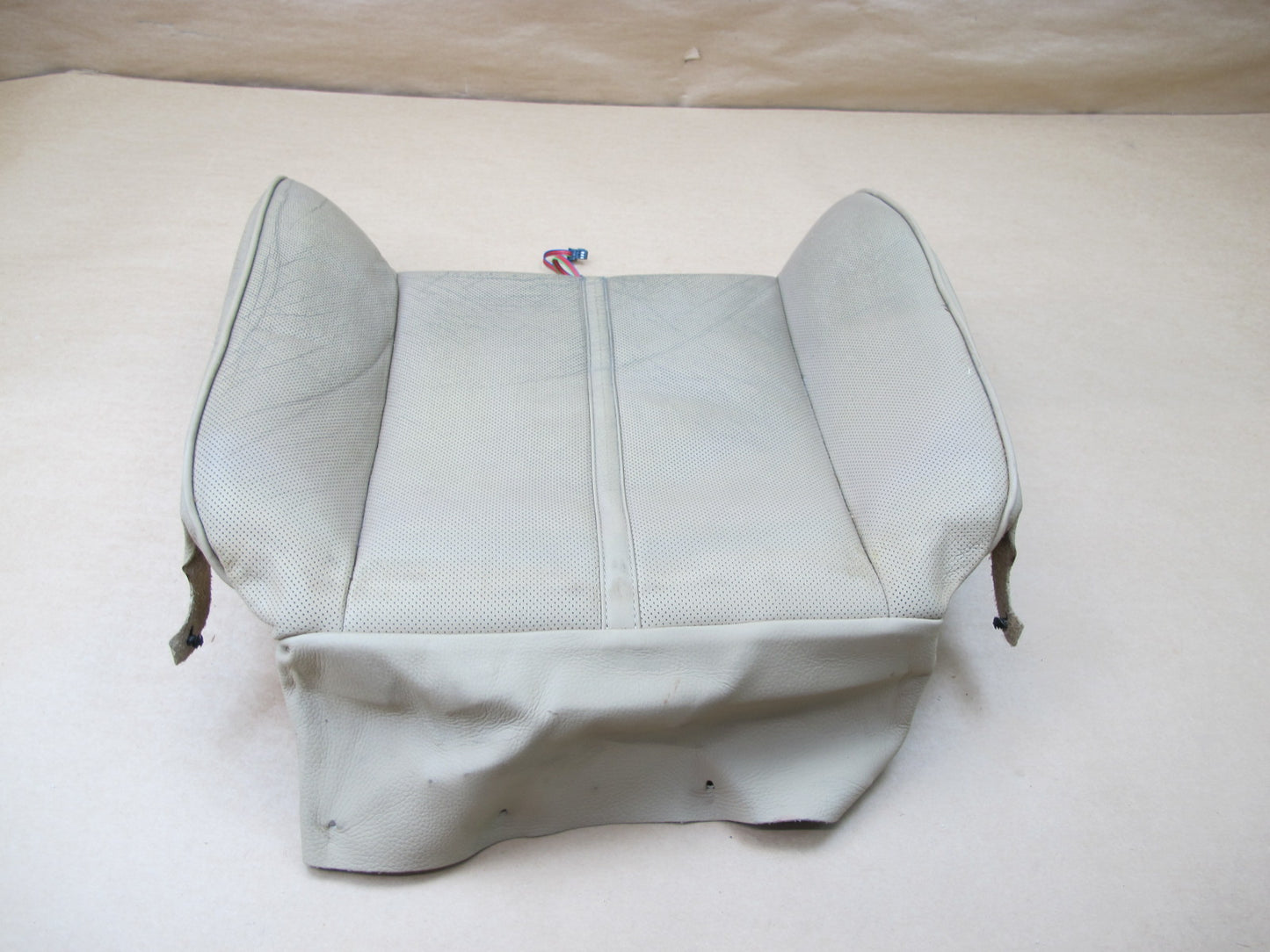 03-08 BMW E65 E66 7-SERIES FRONT LEFT SEAT LOWER LEATHER CUSHION OEM