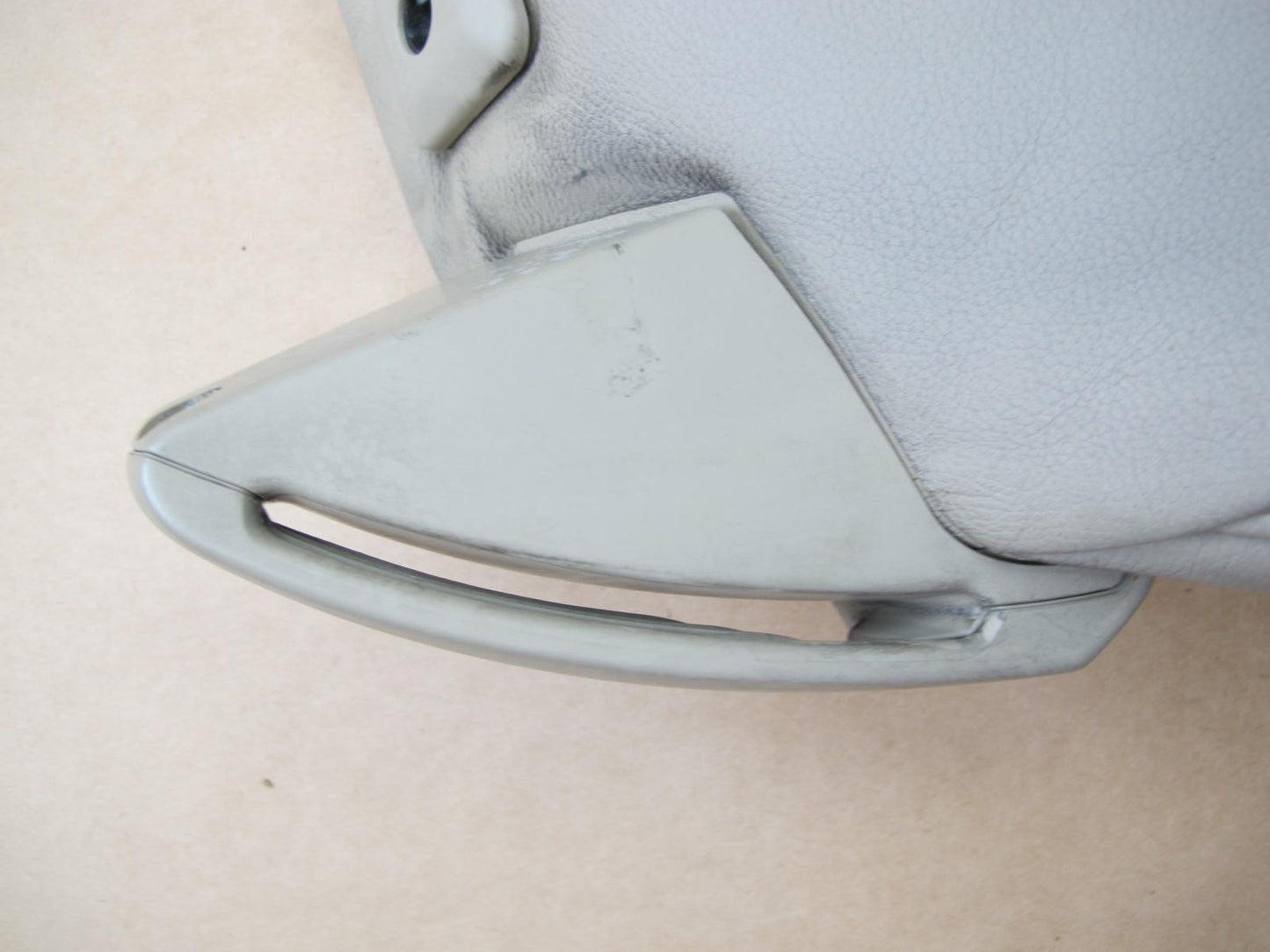 03-08 BMW E85 Z4 FRONT RIGHT SEAT UPPER BACKREST LEATHER CUSHION BEIGE OEM