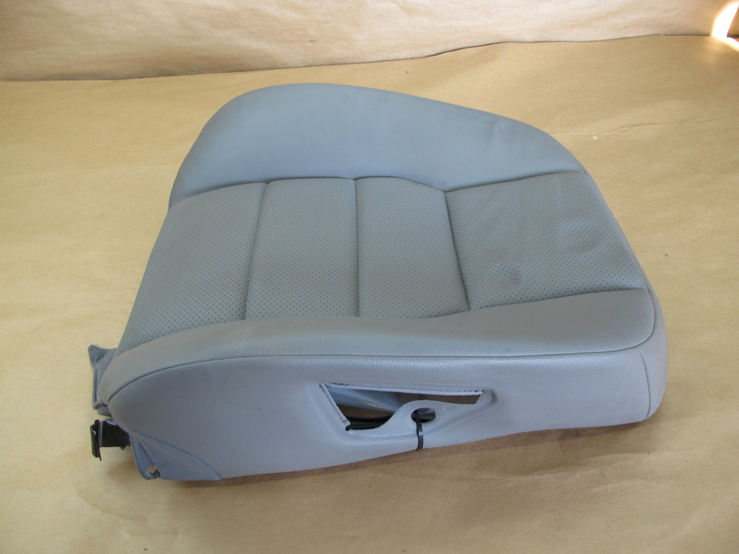 08-14 MERCEDES W204 C-CLASS FRONT RIGHT SIDE SEAT UPPER BACKREST CUSHION OEM