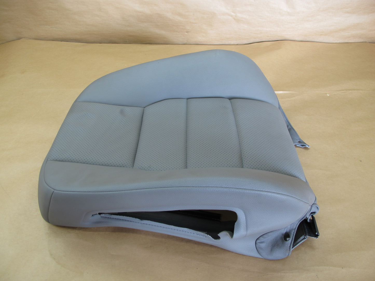 08-14 MERCEDES W204 C-CLASS FRONT RIGHT SIDE SEAT UPPER BACKREST CUSHION OEM