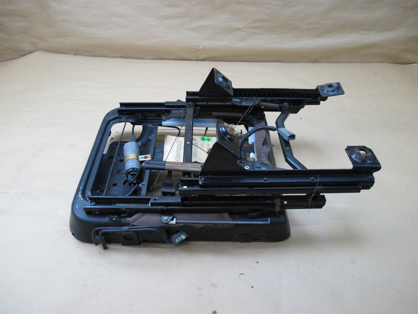 92-97 FORD F-150 EXT CAB FRONT RIGHT SIDE SEAT LOWER FRAME TRACK RAIL OEM