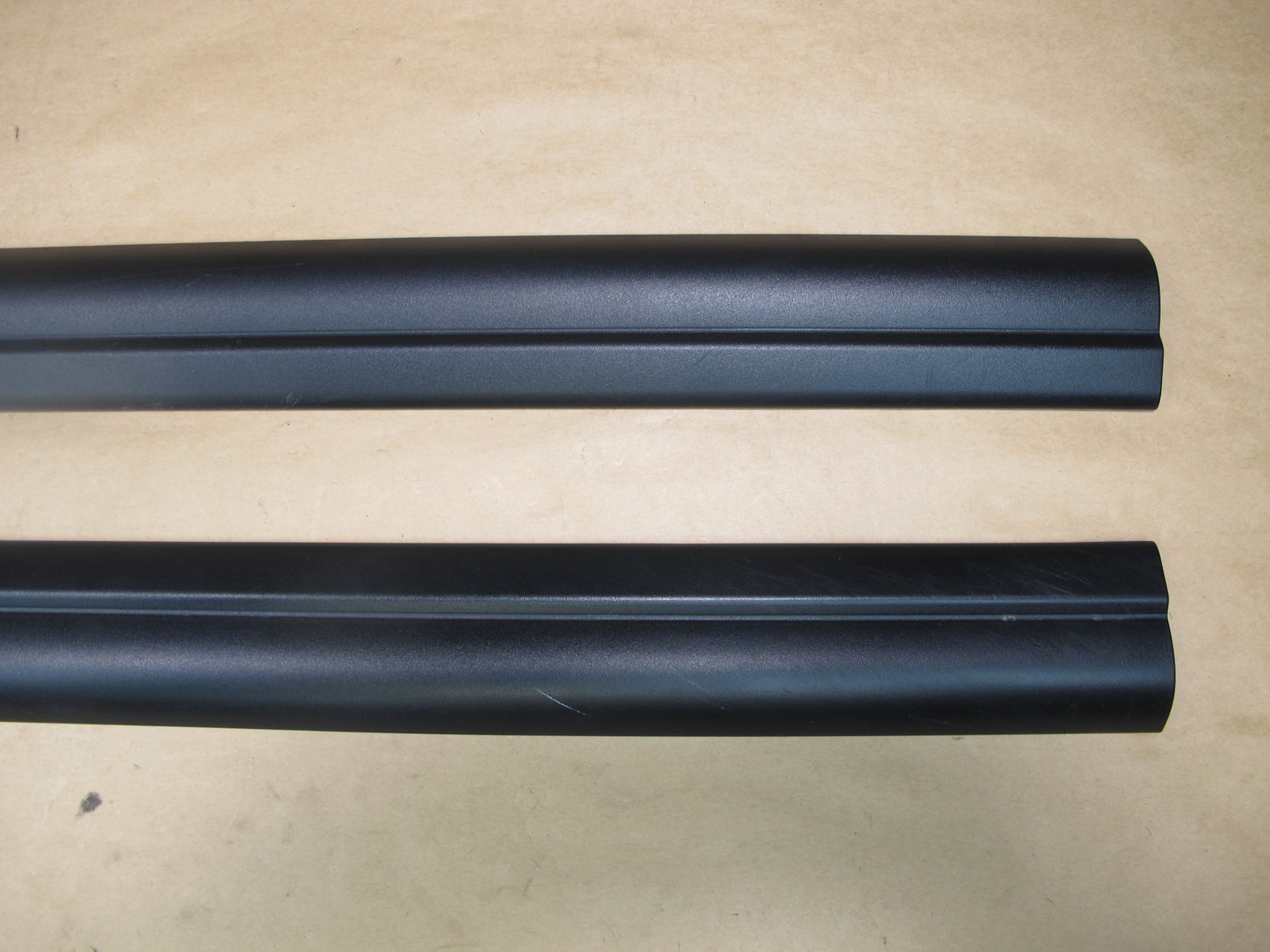 01-06 BMW E46 3-SERIES CONVERTIBLE SET OF 2 DOOR SCUFF SILL TRIM PANEL OEM