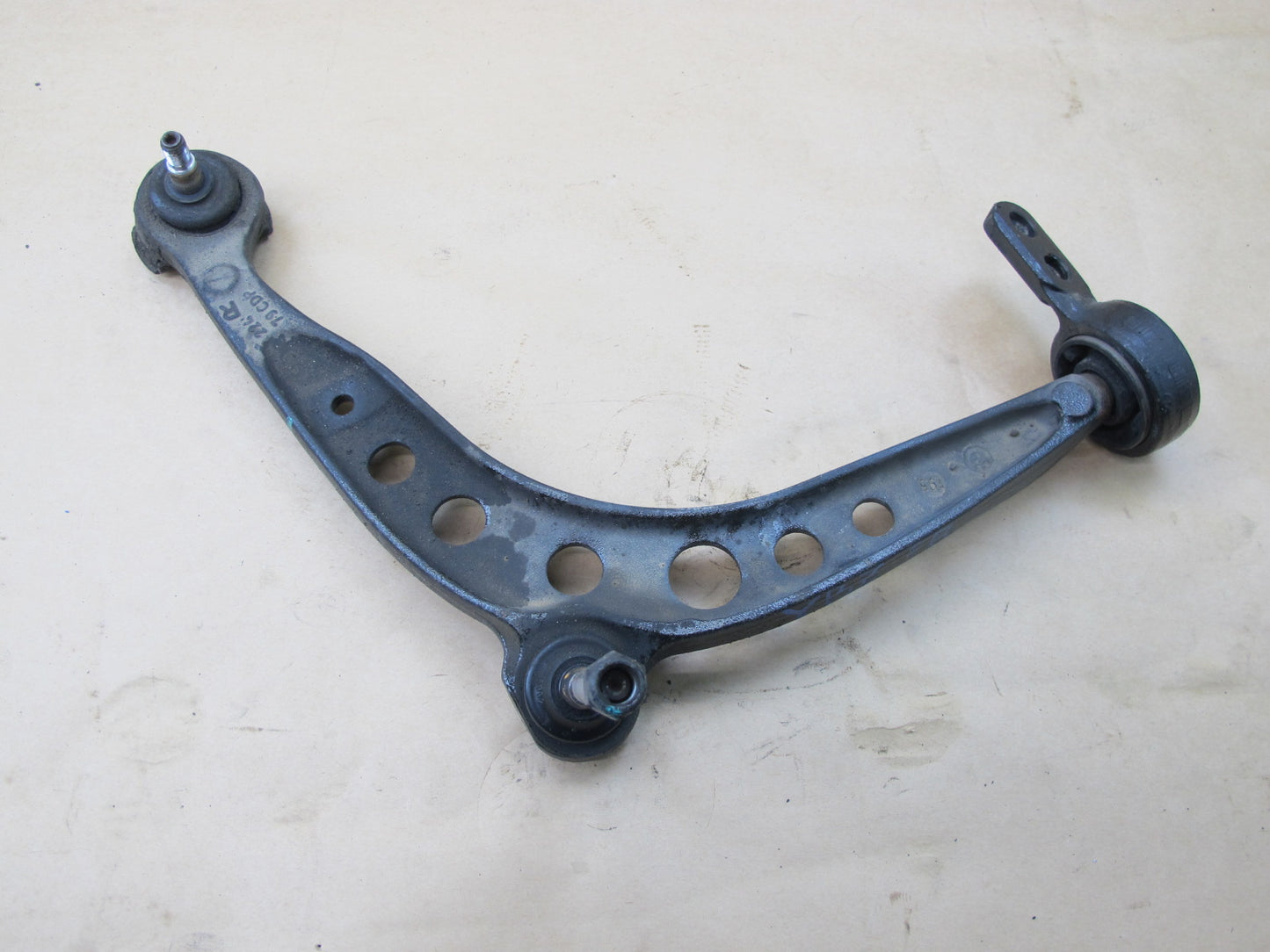 96-02 BMW E36/7 Z3 RWD FRONT RIGHT LOWER CONTROL ARM OEM