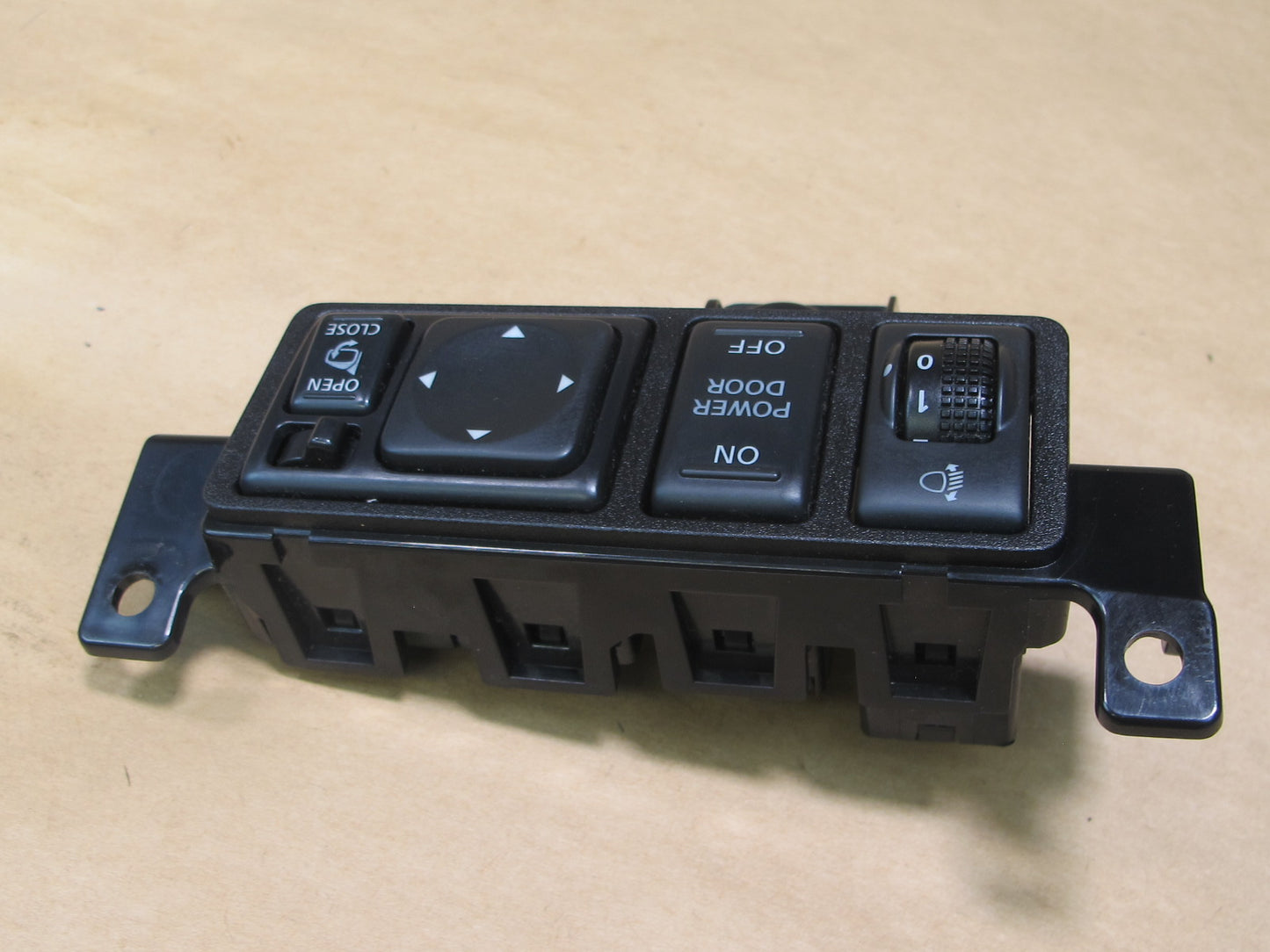 2011-2017 INFINITI QX56 QX80 POWER DOOR FOLDING MIRROR LIGHT CONTROL SWITCH