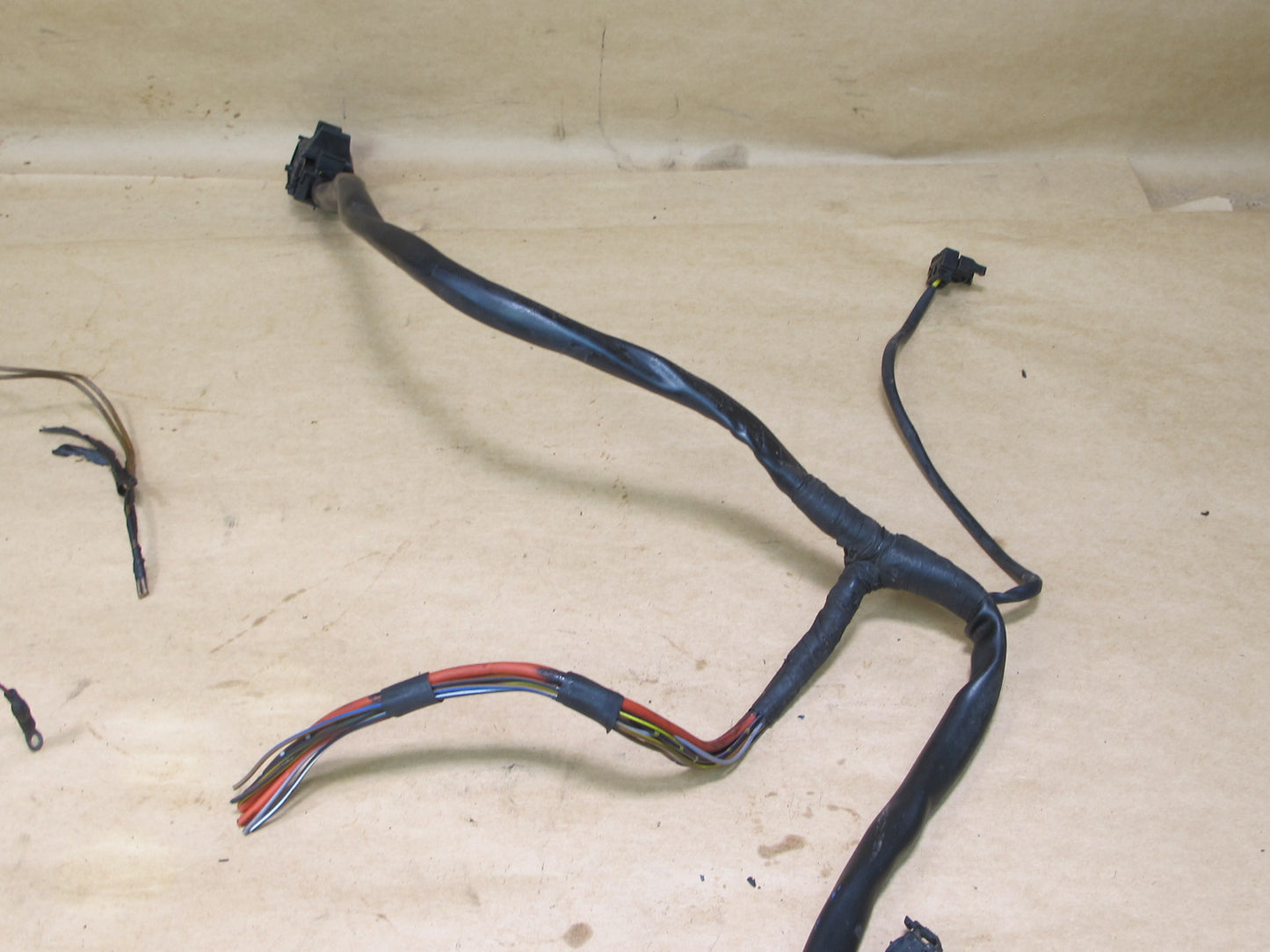 86-91 MERCEDES C126 560SEC ENGINE BAY WIRE WIRING HARNESS CABLE OEM