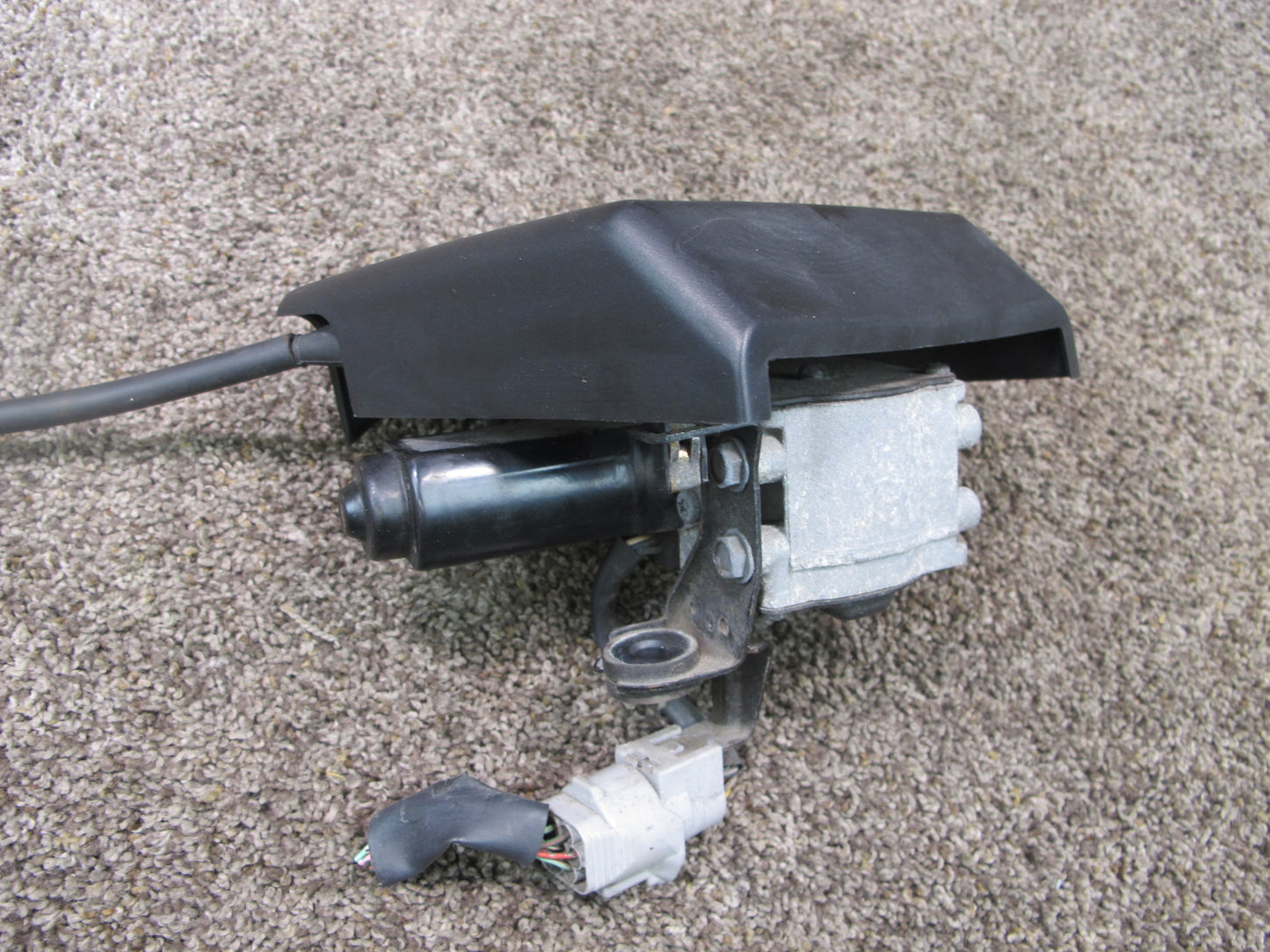 95-97 LEXUS LS400 UCF20 CRUISE CONTROL ACTUATOR MOTOR & CABLE & TRIM COVER OEM