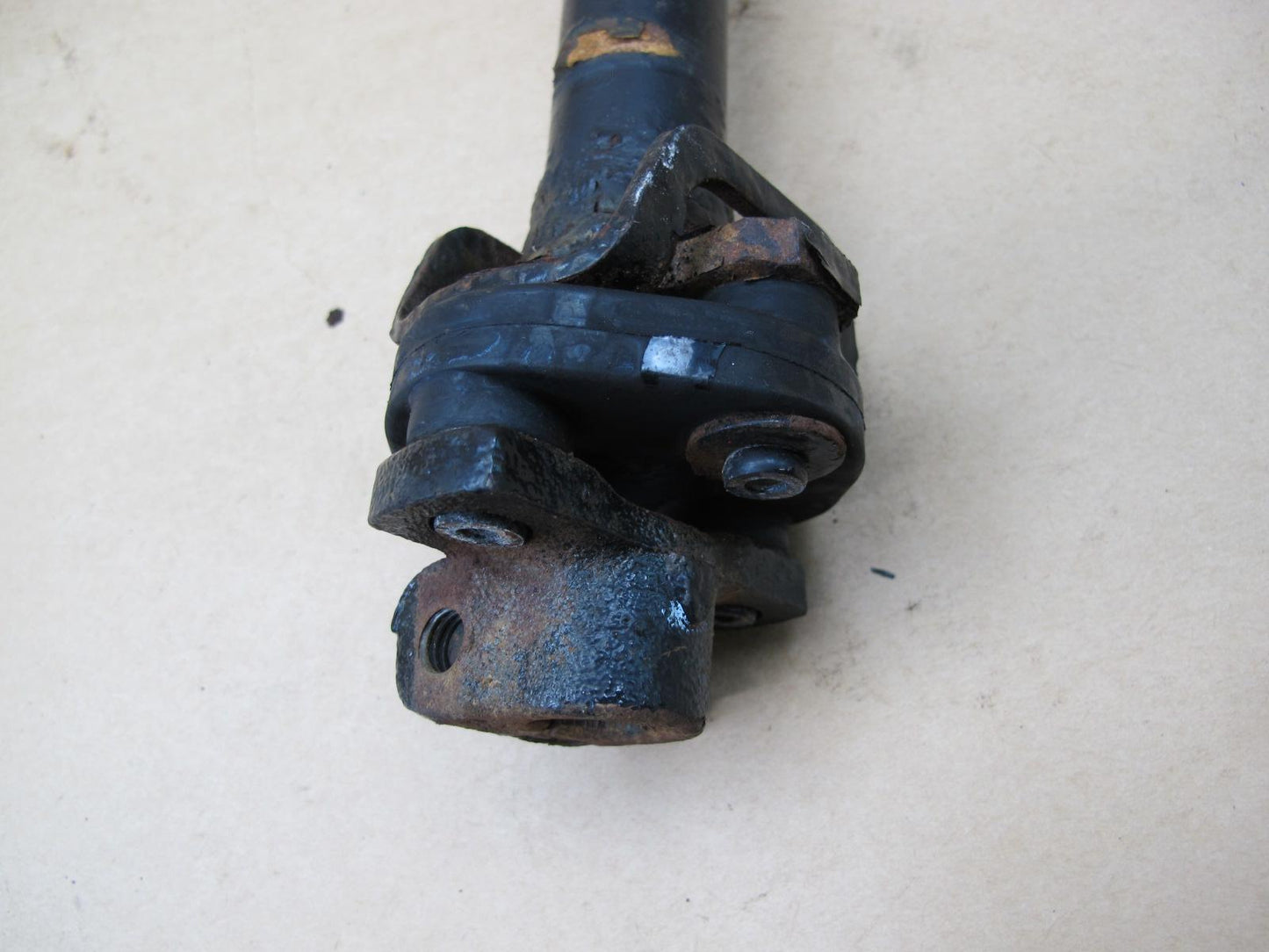 92-97 FORD F-150 STEERING COLUMN LOWER INTERMEDIATE SHAFT OEM