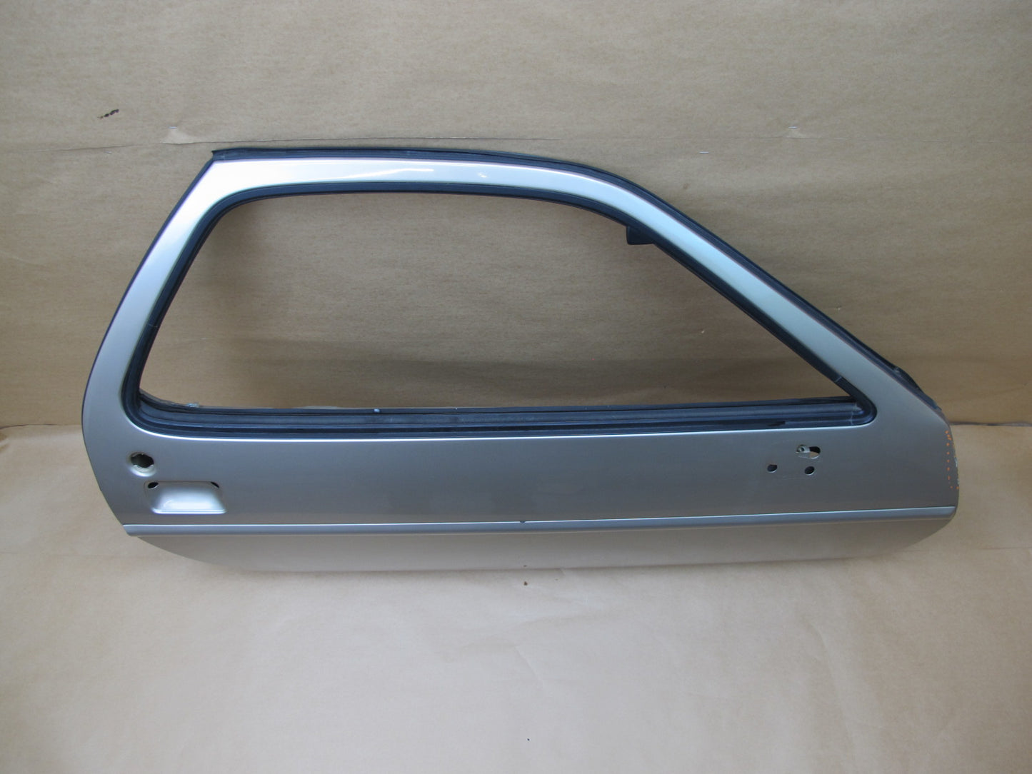 1978-1991 PORSCHE 928 S FRONT RIGHT PASS SIDE DOOR SHELL PANEL WHITE GOLD