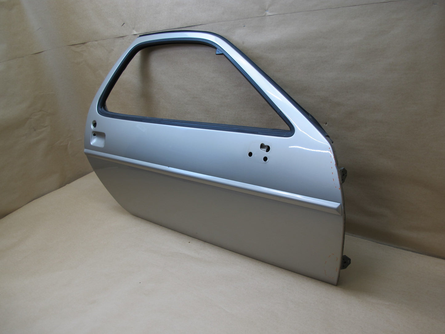 1978-1991 PORSCHE 928 S FRONT RIGHT PASS SIDE DOOR SHELL PANEL WHITE GOLD