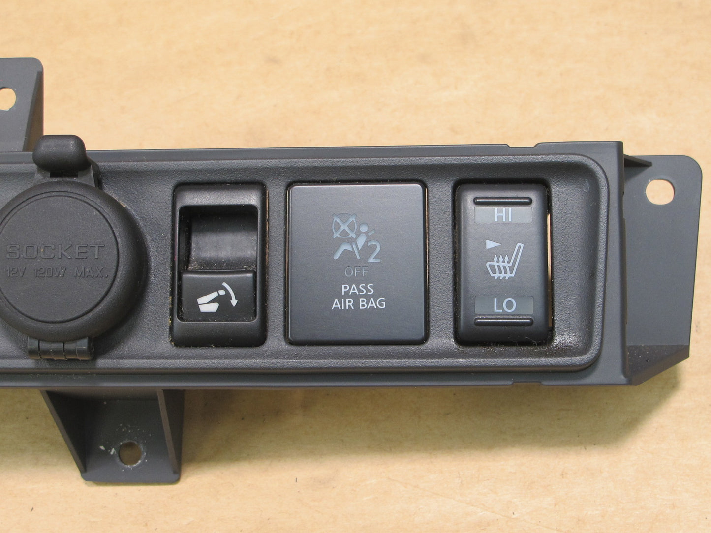 2011-2017 INFINITI QX56 QX80 SEAT STEERING HEAT FOLD CONTROL SWITCH 12V OUTLET