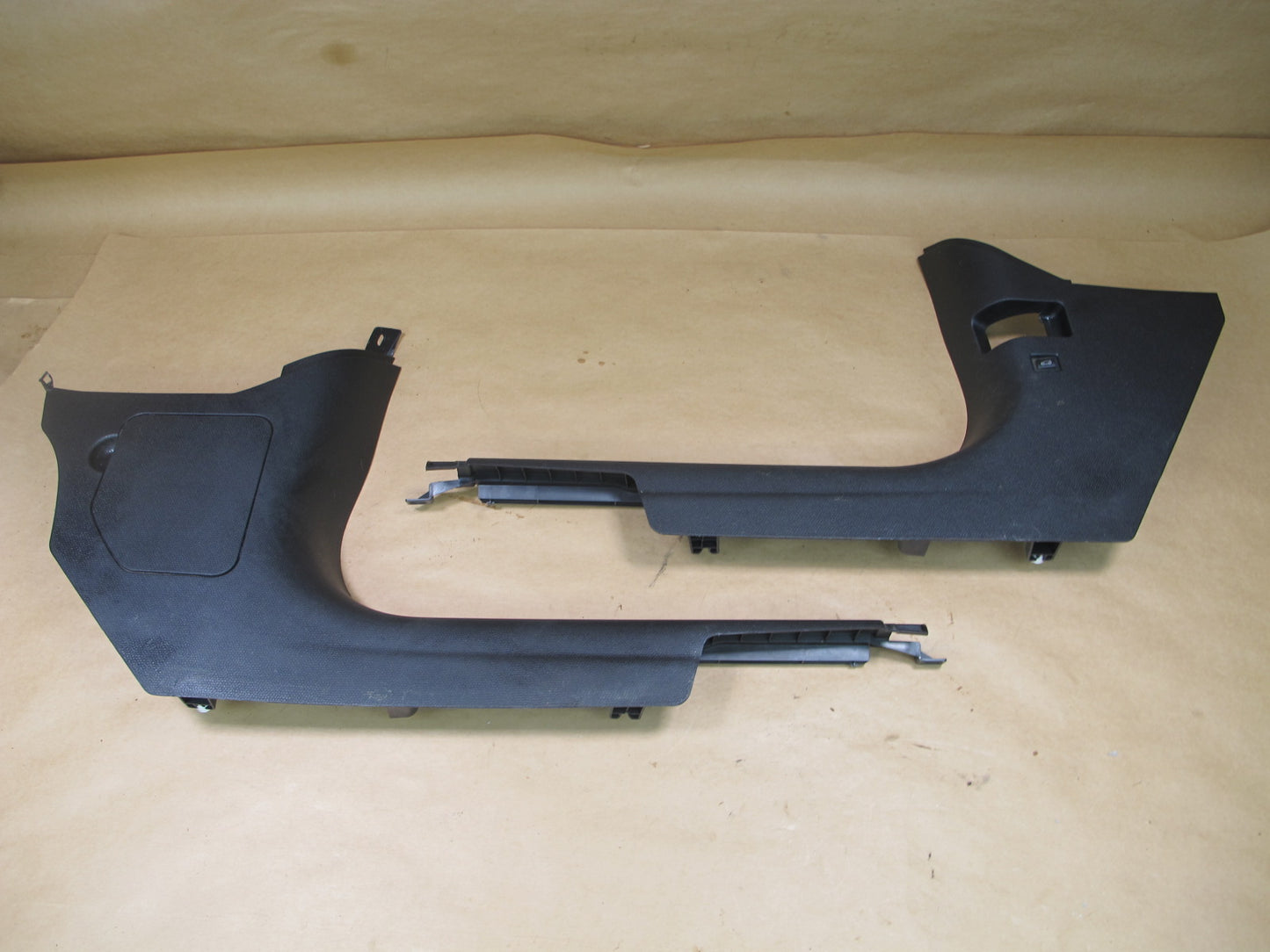 11-16 MINI COOPER R60 R61 SET OF 2 FRONT LEFT RIGHT KICK TRIM COVER PANEL OEM