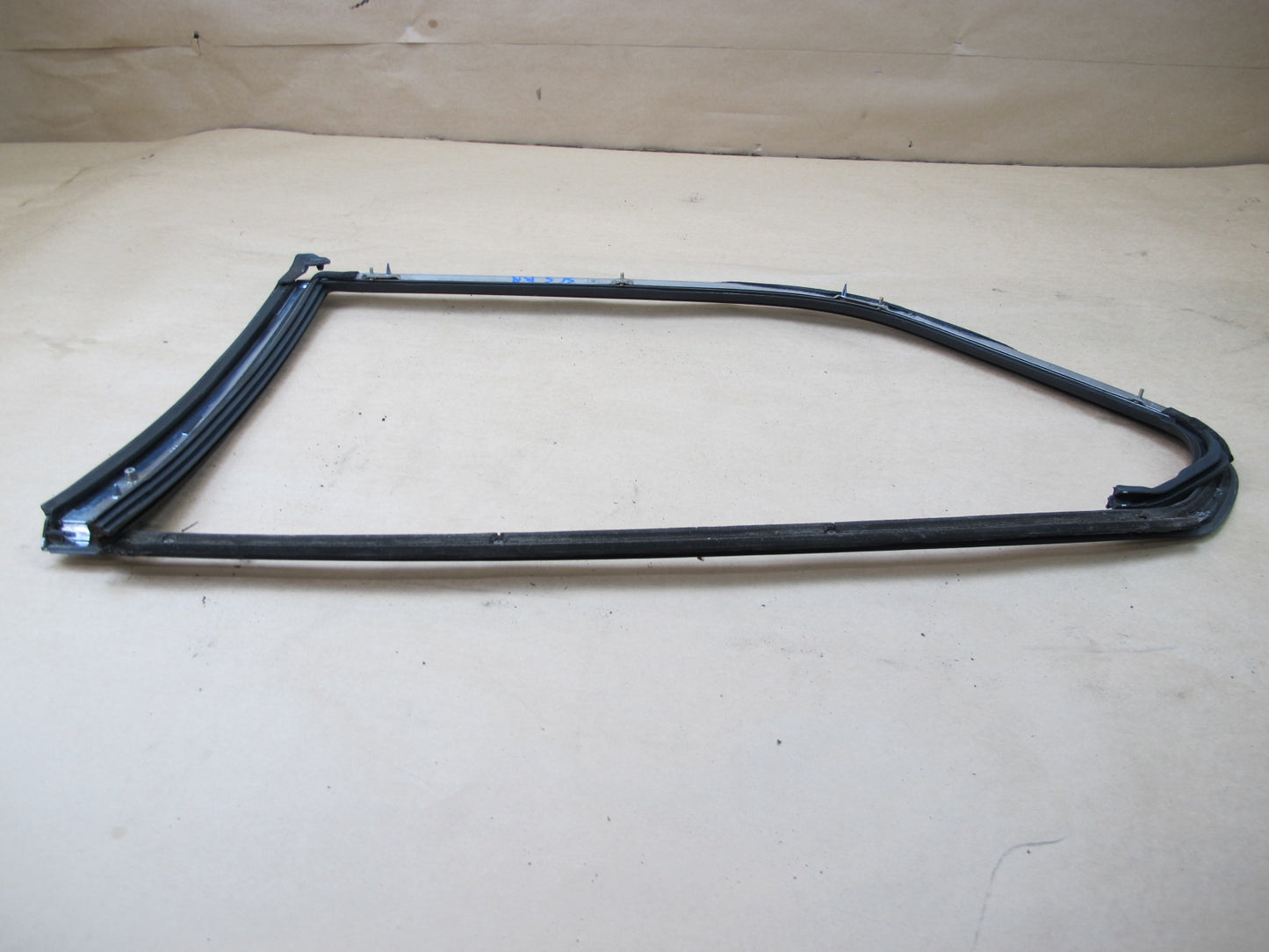 95-00 LEXUS LS400 UCF20 SET OF 4 FRONT & REAR DOOR WINDOW OUTER FRAME SEAL OEM