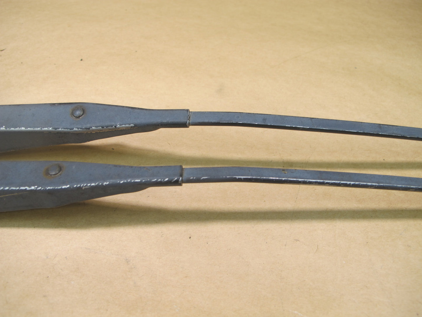 92-97 FORD F-150 FRONT LEFT & RIGHT SIDE WINDSHIELD WIPER ARM SET OEM