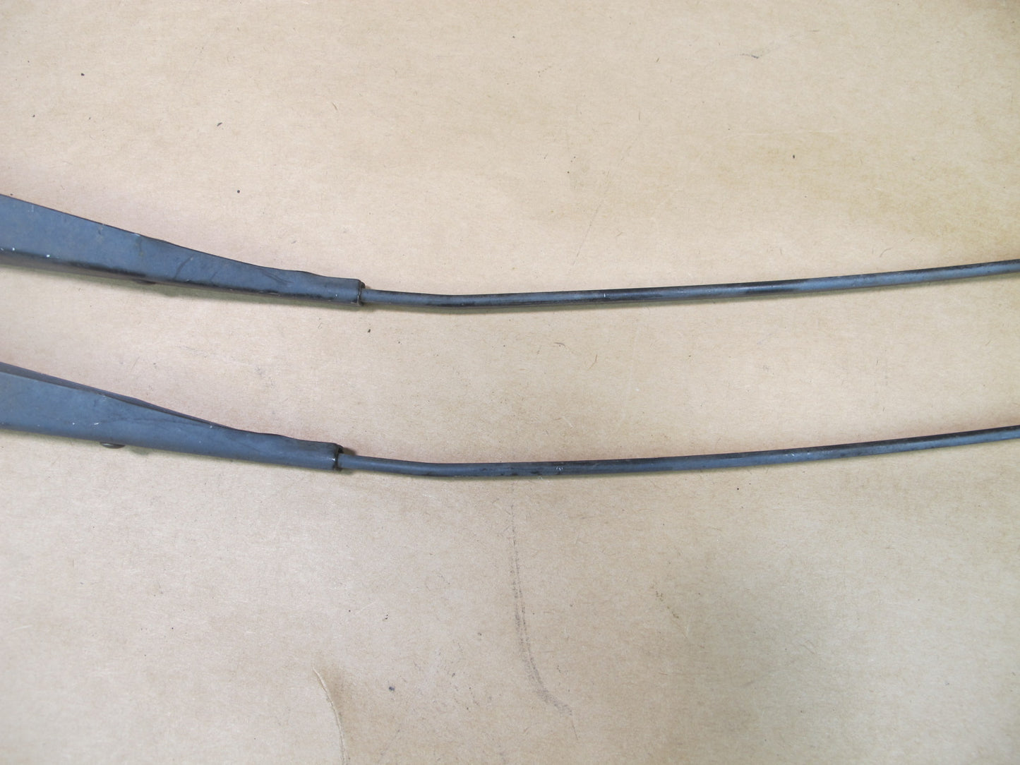 92-97 FORD F-150 FRONT LEFT & RIGHT SIDE WINDSHIELD WIPER ARM SET OEM