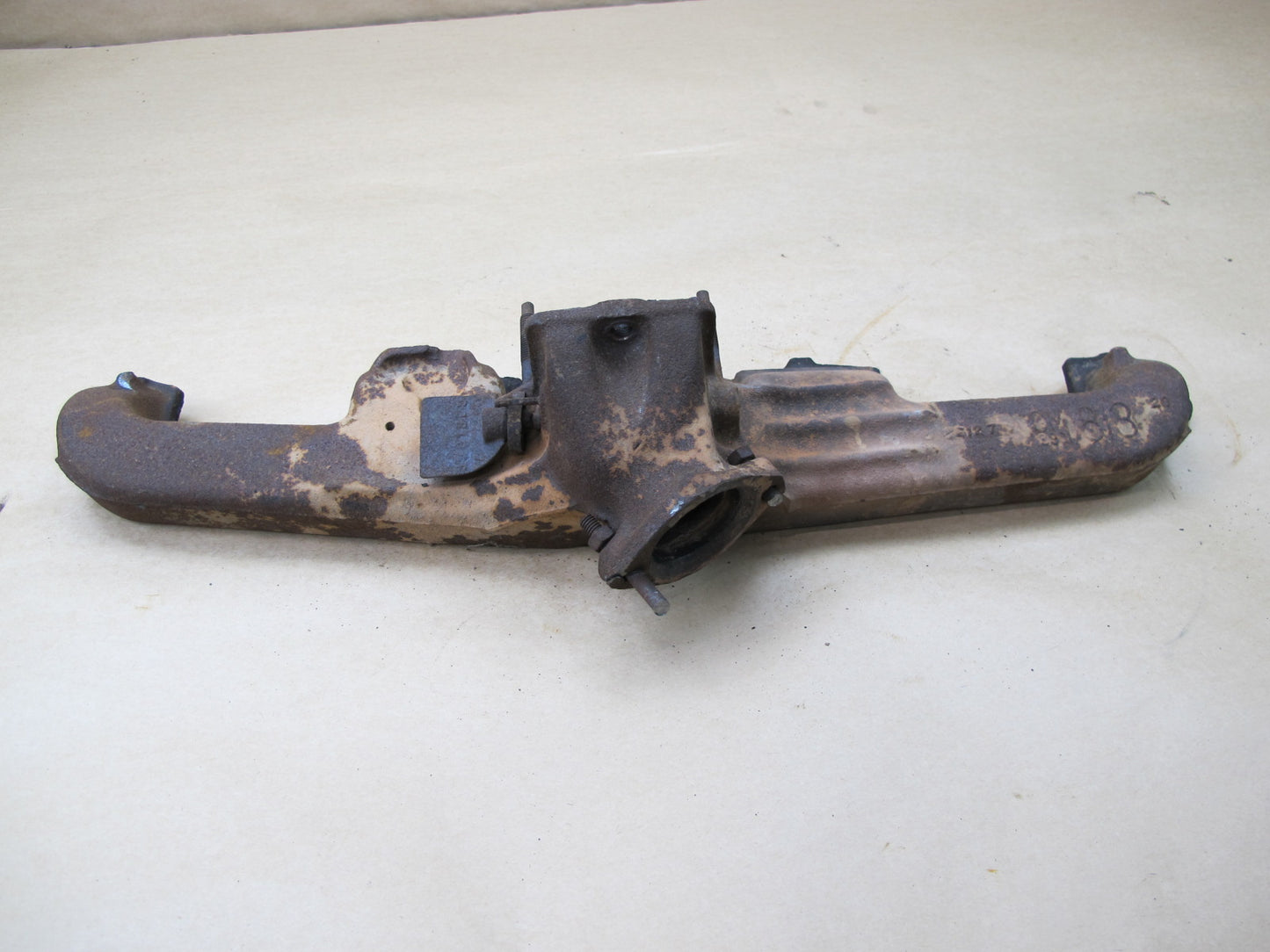 64-66 CHEVROLET C10 PICKUP 3.8L ENGINE EXHAUST MANIFOLD HEADER OEM