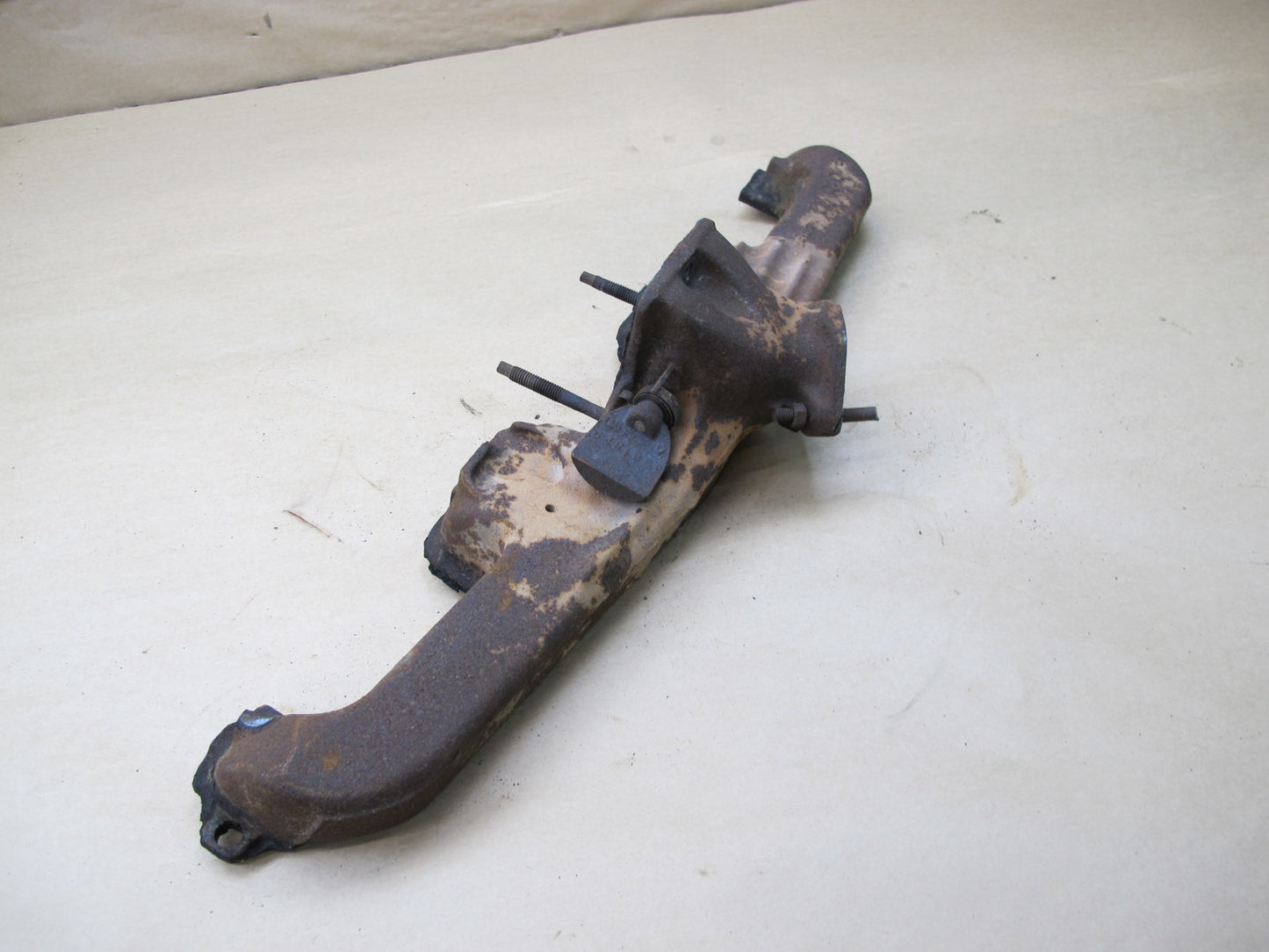 64-66 CHEVROLET C10 PICKUP 3.8L ENGINE EXHAUST MANIFOLD HEADER OEM