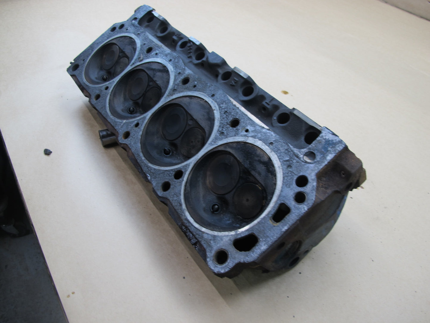 92-96 FORD F-150 5.0L V8 ENGINE MOTOR RIGHT OR LEFT CYLINDER HEAD ASSEMBLY OEM