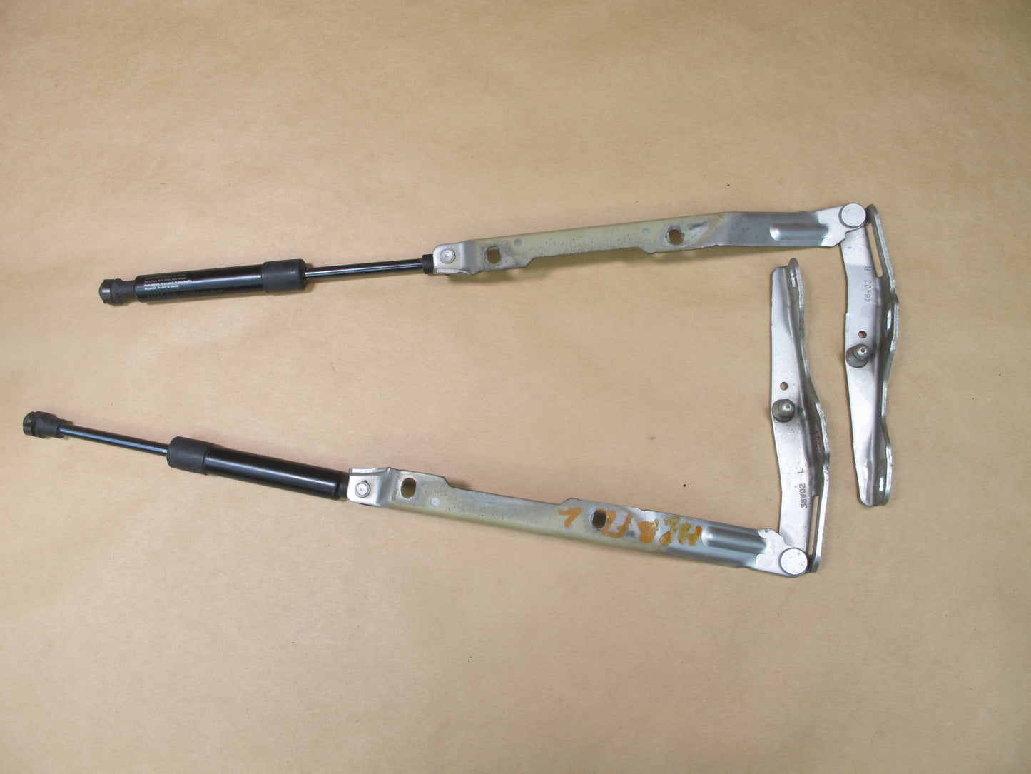 1997-2004 PORSCHE BOXSTER 986 HOOD FRONT LEFT & RIGHT HINGE SUPPORT SET OF 2