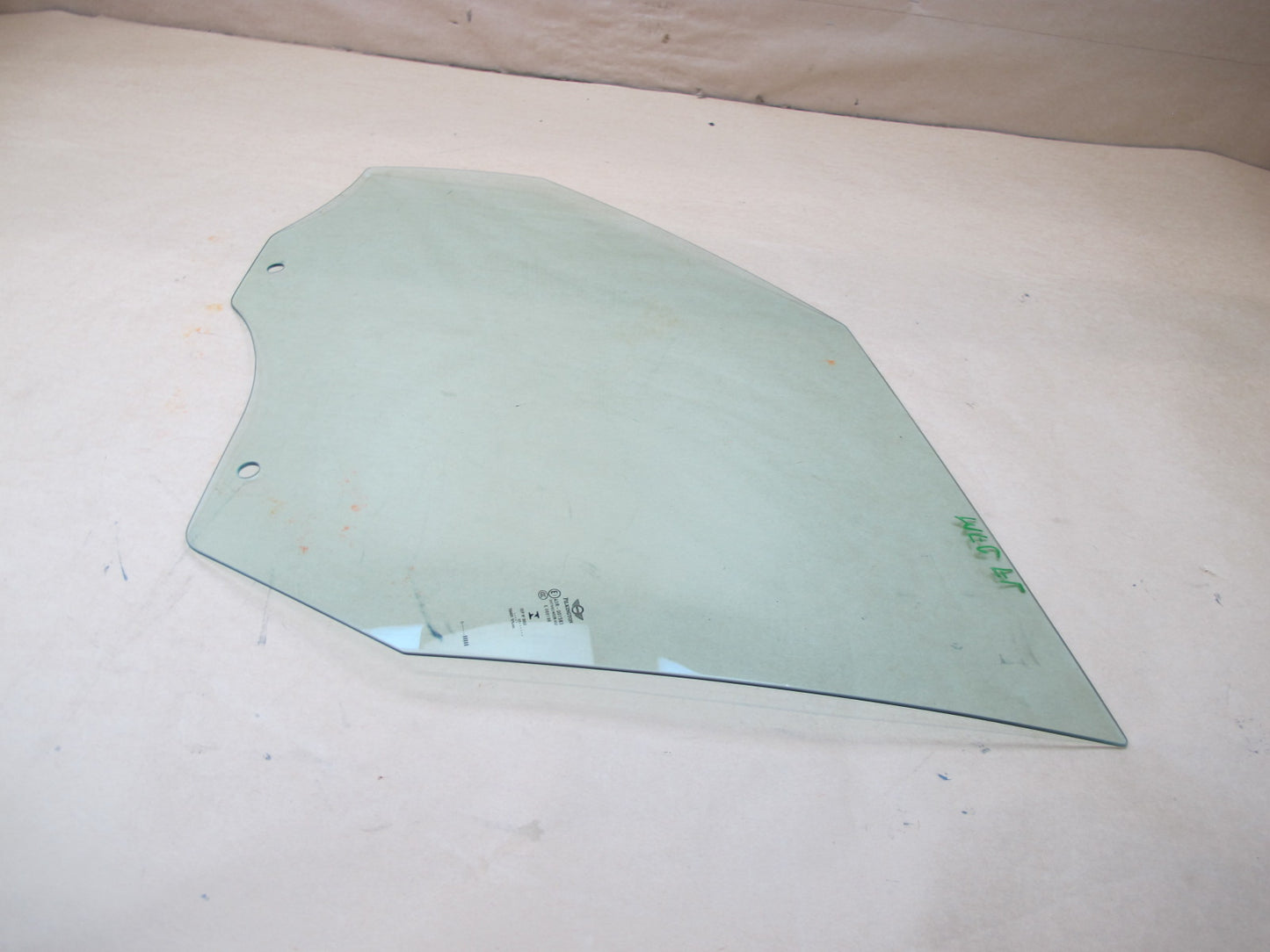 11-16 MINI COOPER R60 COUNTRYMAN FRONT LEFT DOOR GLASS WINDOW OEM