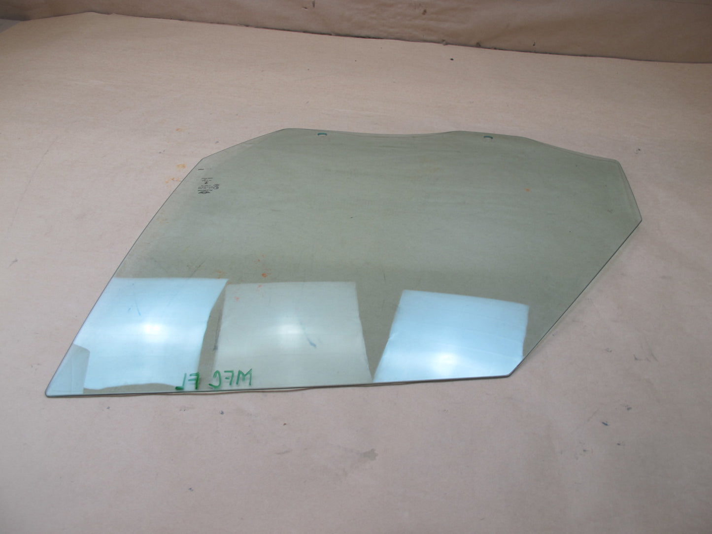 11-16 MINI COOPER R60 COUNTRYMAN FRONT LEFT DOOR GLASS WINDOW OEM