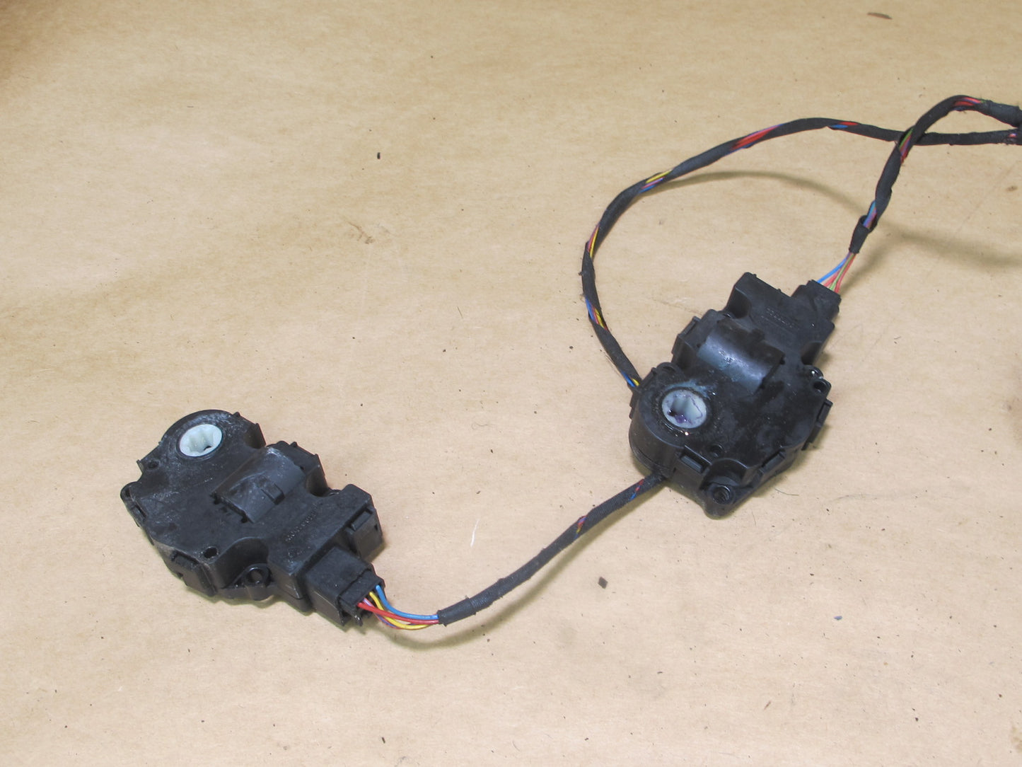 2008-2014 BMW E71 X6 A/C HEATER FLAP DOOR ACTUATOR MOTOR WIRING SET