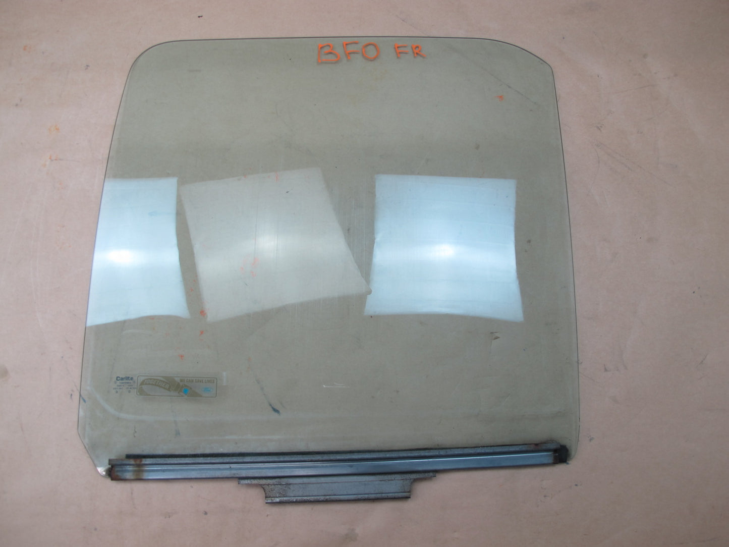 92-97 FORD F-150 FRONT RIGHT PASSENGER SIDE DOOR WINDOW GLASS OEM