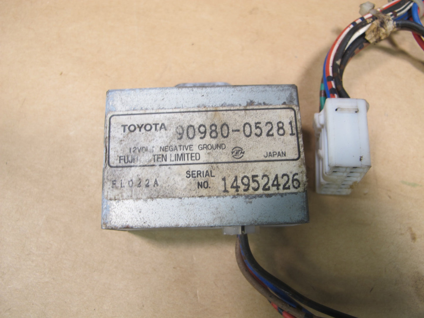 95-00 LEXUS LS400 UCF20 TELEPHONE NOISE REDUCTION FILTER RELAY MODULE OEM