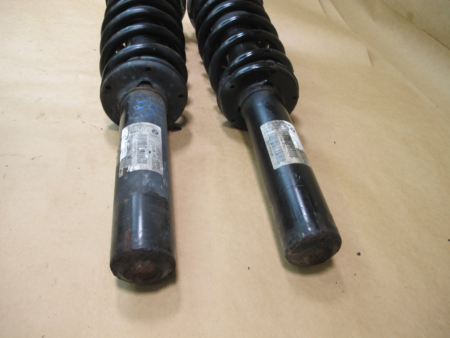 2008-2014 BMW E71 X6 AWD FRONT LEFT & RIGHT STRUT SHOCK ABSORBER SET OF 2