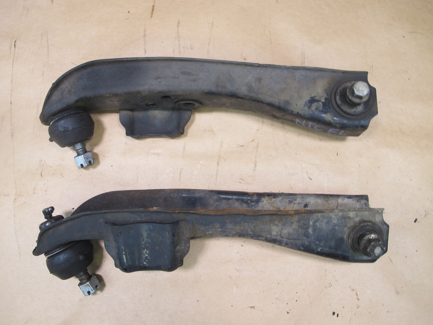 1989-1994 Nissan 240SX S13 Left & Right Front Lower Control Arm Set OEM