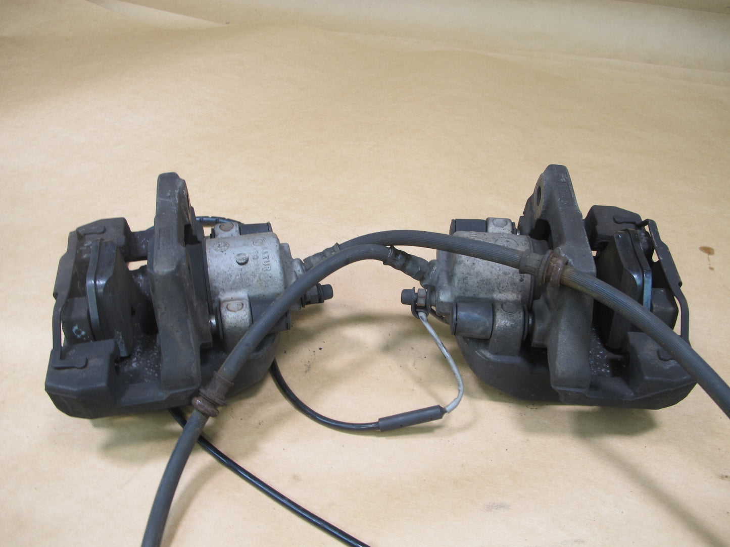 2008-2014 BMW E71 X6 AWD REAR LEFT & RIGHT BRAKE CALIPER SET OF 2