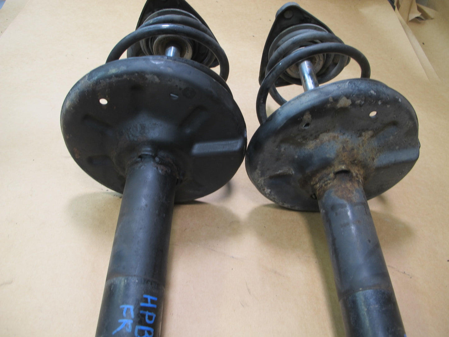 1997-2004 PORSCHE BOXSTER 986 FRONT LEFT & RIGHT SHOCK ABSORBER SET OF 2