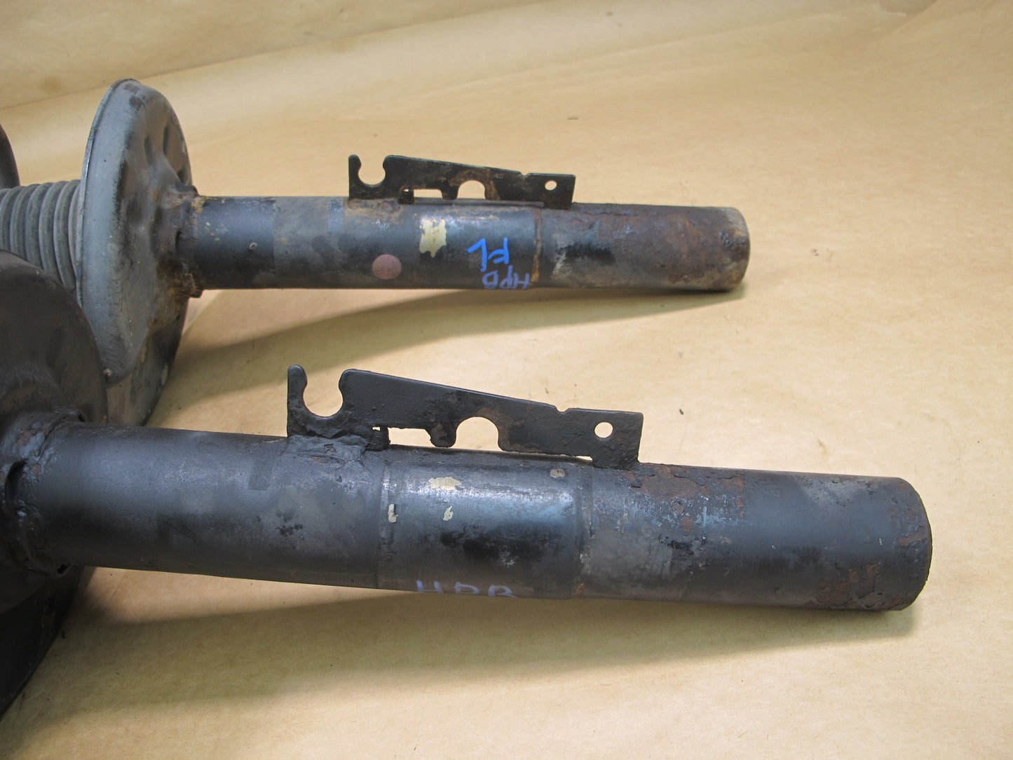 1997-2004 PORSCHE BOXSTER 986 FRONT LEFT & RIGHT SHOCK ABSORBER SET OF 2