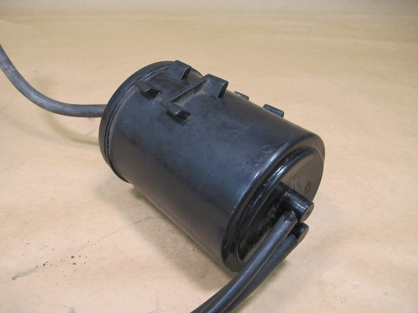 86-91 MAZDA RX7 FUEL EVAP VAPOR CANISTER OEM