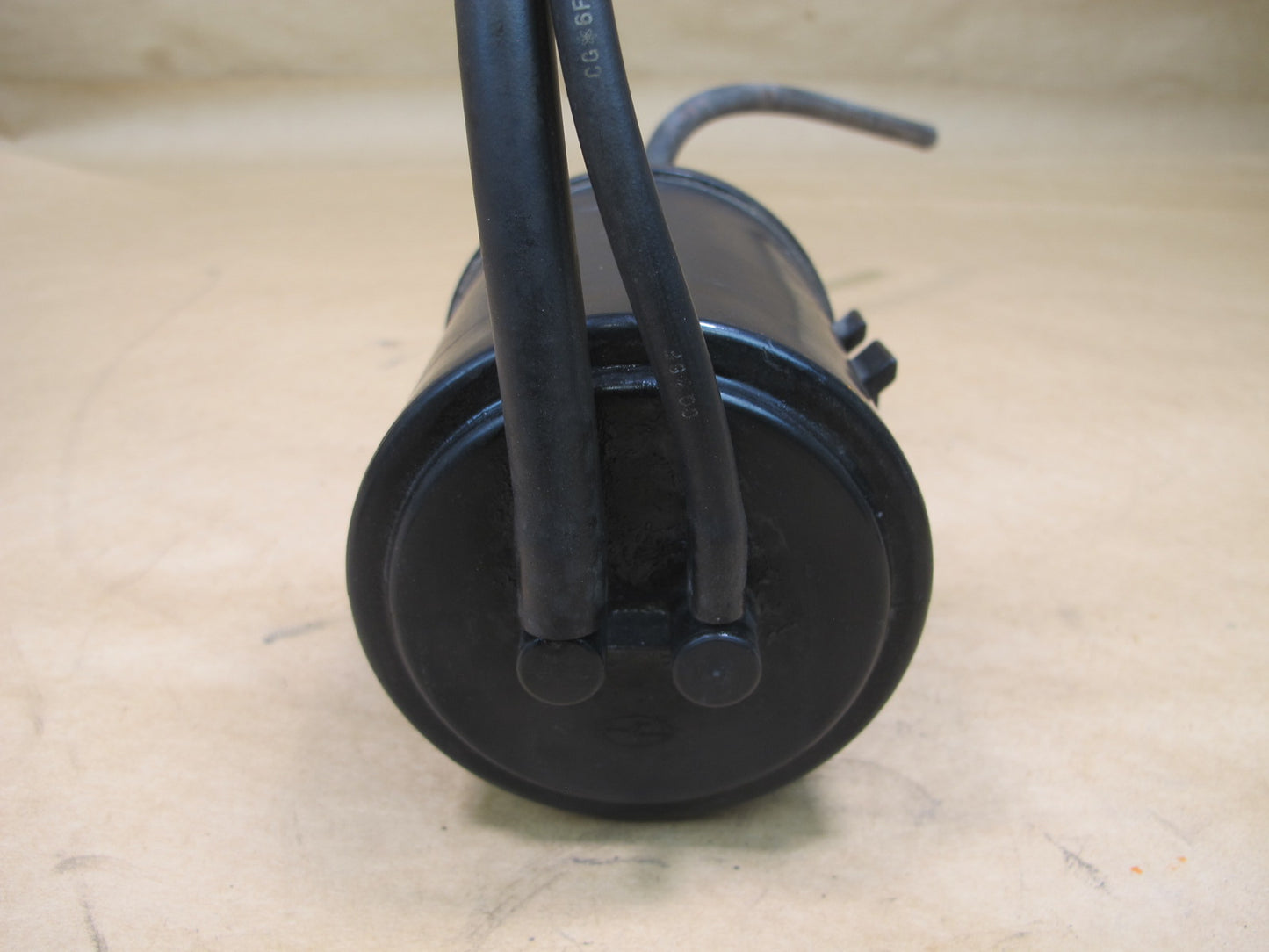 86-91 MAZDA RX7 FUEL EVAP VAPOR CANISTER OEM