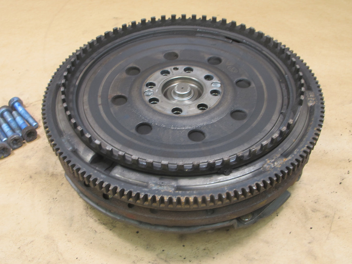 2000-2004 PORSCHE BOXSTER S 986 M/T TRANSMISSION FLYWHEEL FLEX PLATE CLUTCH SET