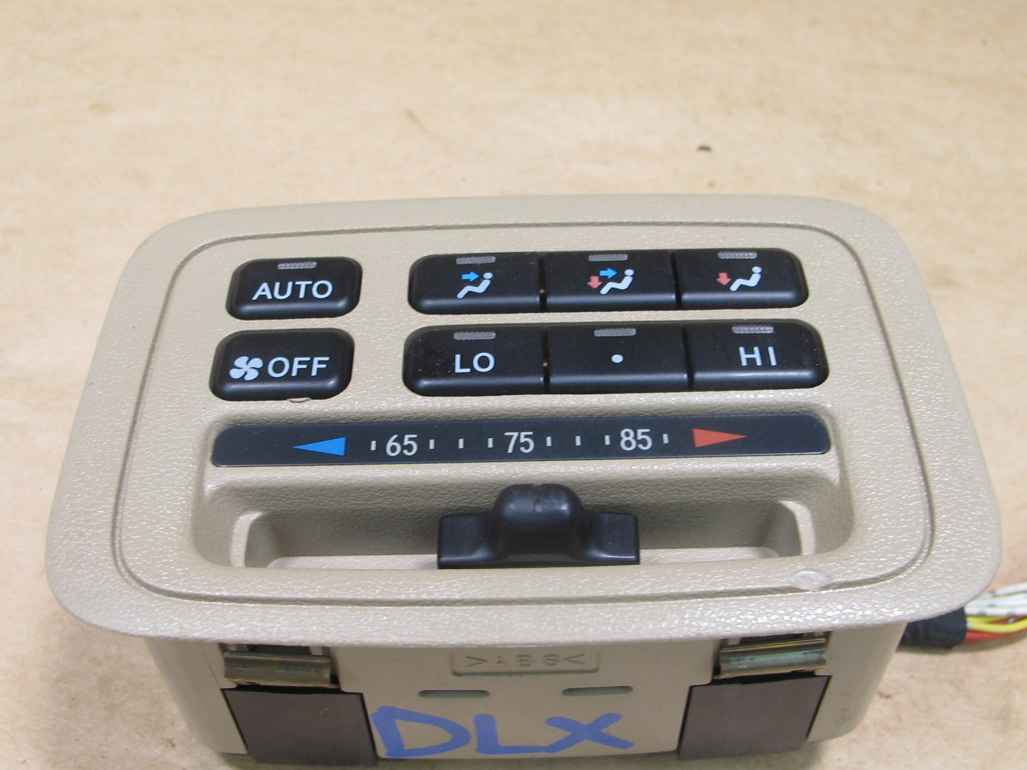 1998-2002 LEXUS J100 LX470 REAR A/C HEATER CLIMATE CONTROL SWITCH 88610-60130