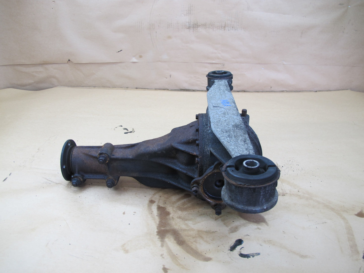 86-91 MAZDA RX7 MT 5 SPEED NON TURBO OPEN REAR DIFFERENTIAL CARRIER 4.10 R OEM