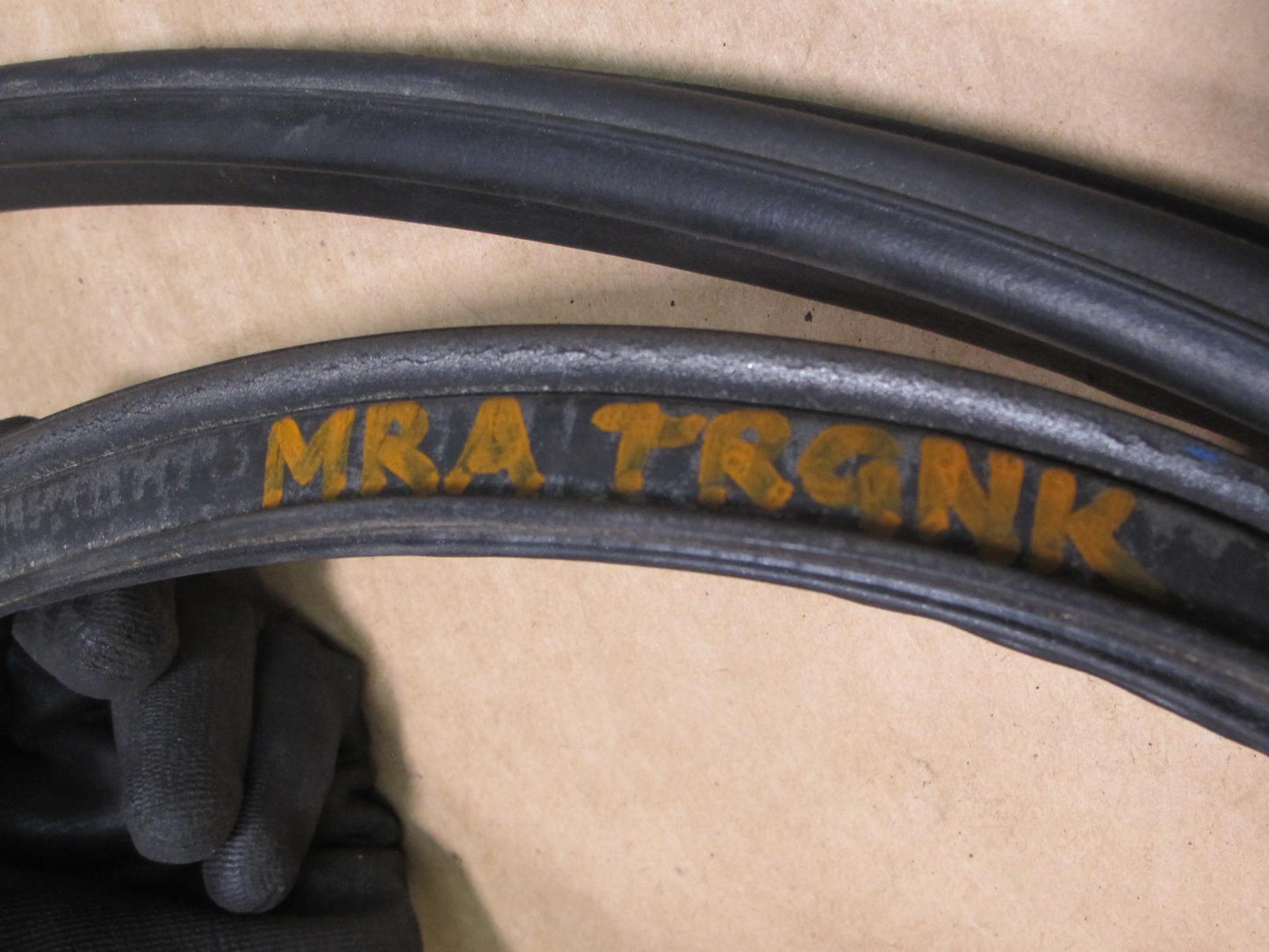 86-91 MAZDA RX7 COUPE REAR TRUNK HATCH WEATHER STRIP RUBBER SEAL OEM