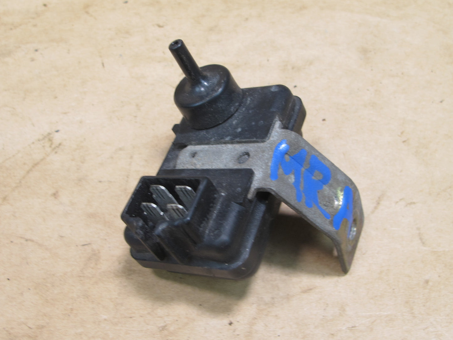 86-88 MAZDA RX7 MANIFOLD AIR PRESSURE SENSOR OEM