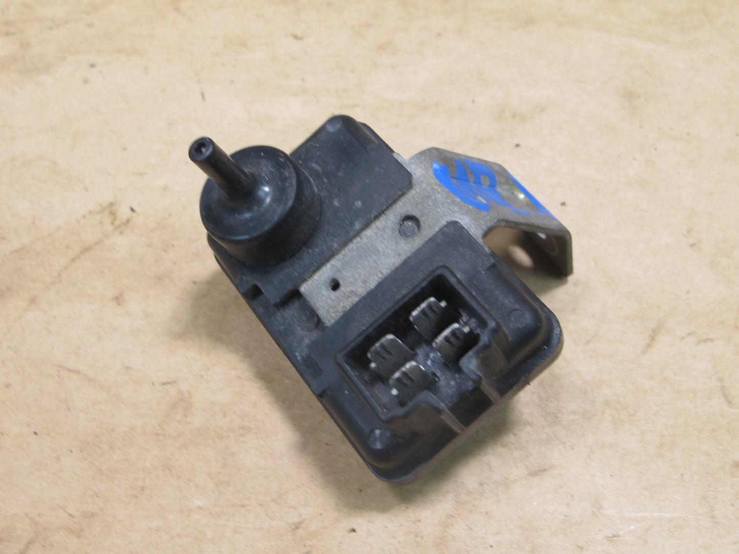 86-88 MAZDA RX7 MANIFOLD AIR PRESSURE SENSOR OEM