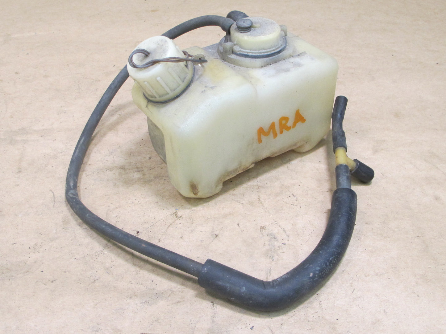 86-88 MAZDA RX7 OIL METERING PUMP RESERVOIR OEM