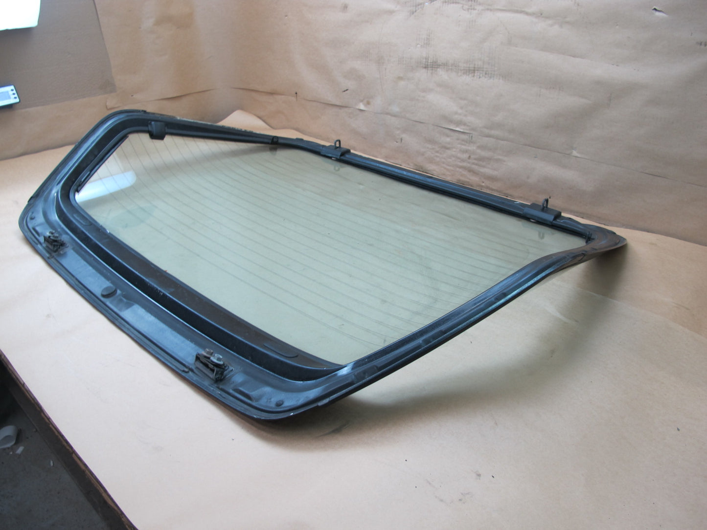 86-88 MAZDA RX7 REAR HATCH GLASS PANEL WO WIPER OEM