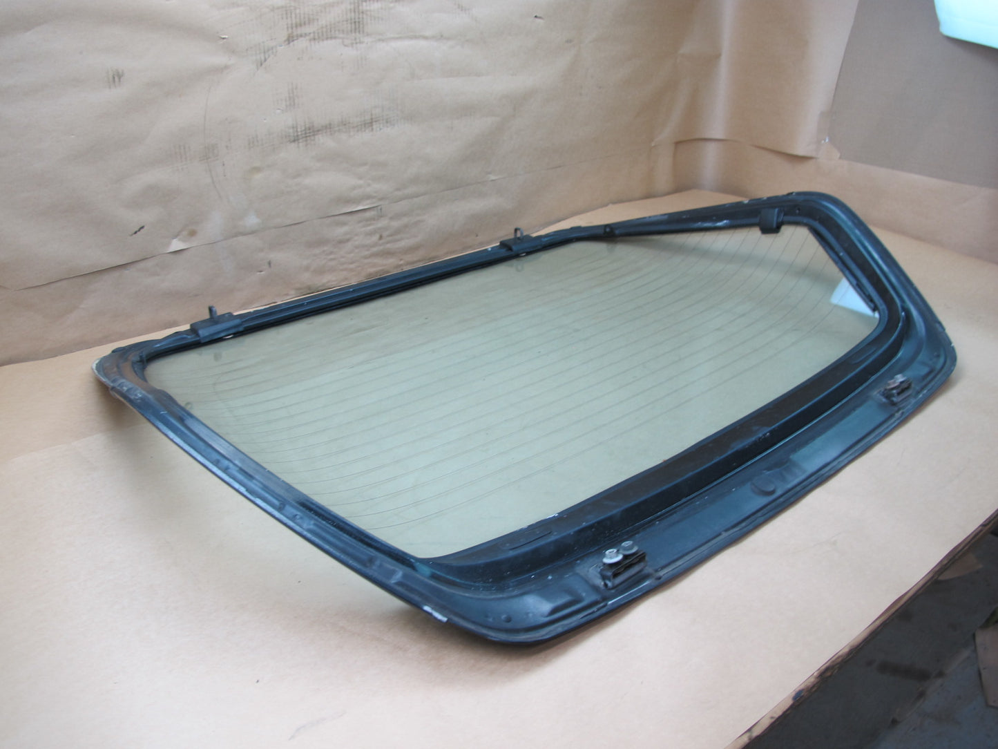 86-88 MAZDA RX7 REAR HATCH GLASS PANEL WO WIPER OEM