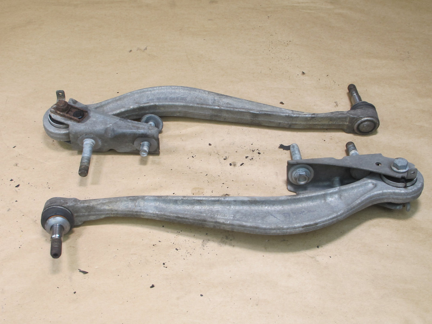 11-16 BMW F10 5-SERIES SET OF 2 REAR LEFT & RIGHT UPPER CONTROL ARM OEM