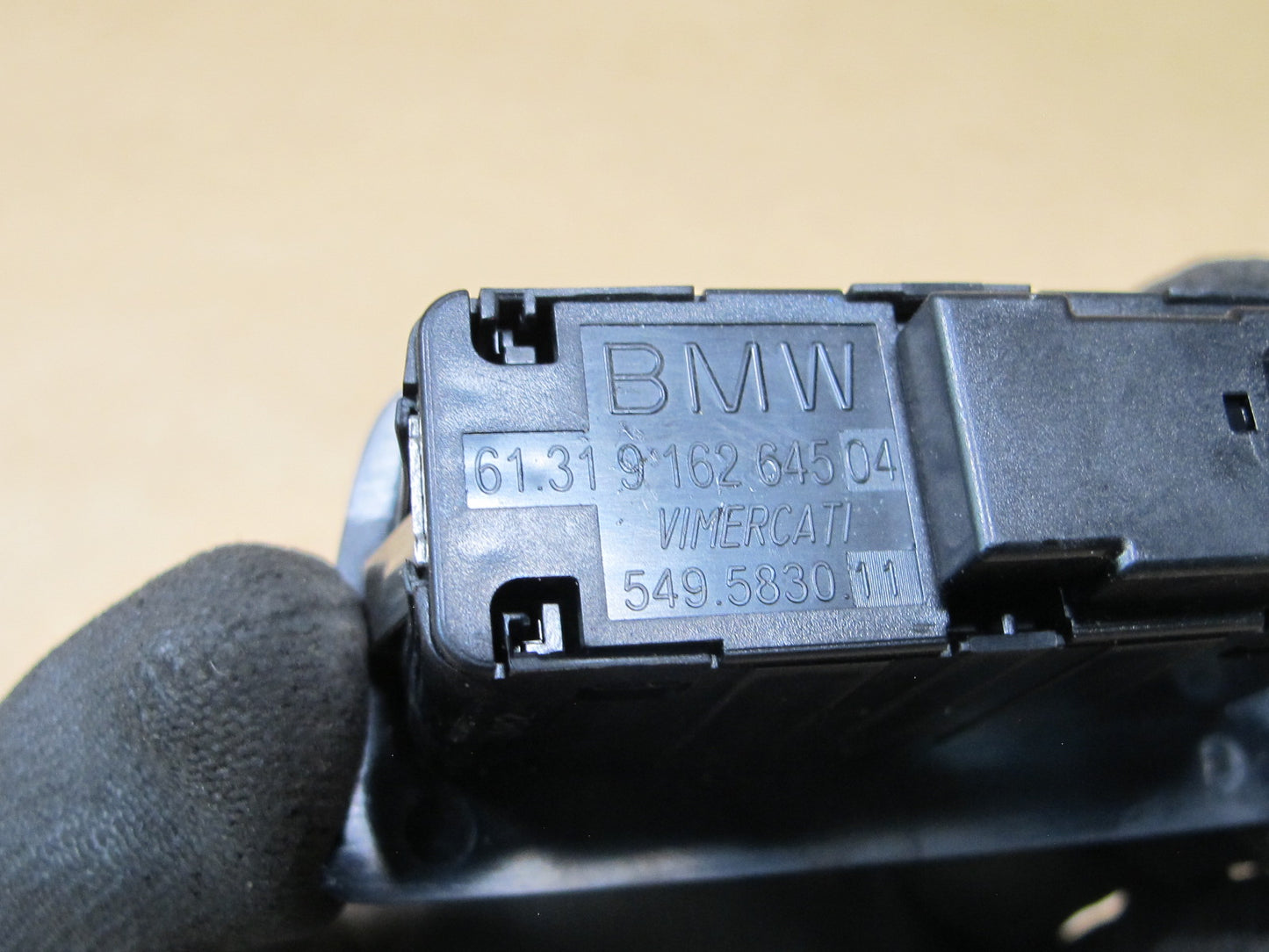 11-16 BMW F10 5-SERIES TRUNK LID CENTRAL LOCK BUTTON SWITCH 9162645 OEM