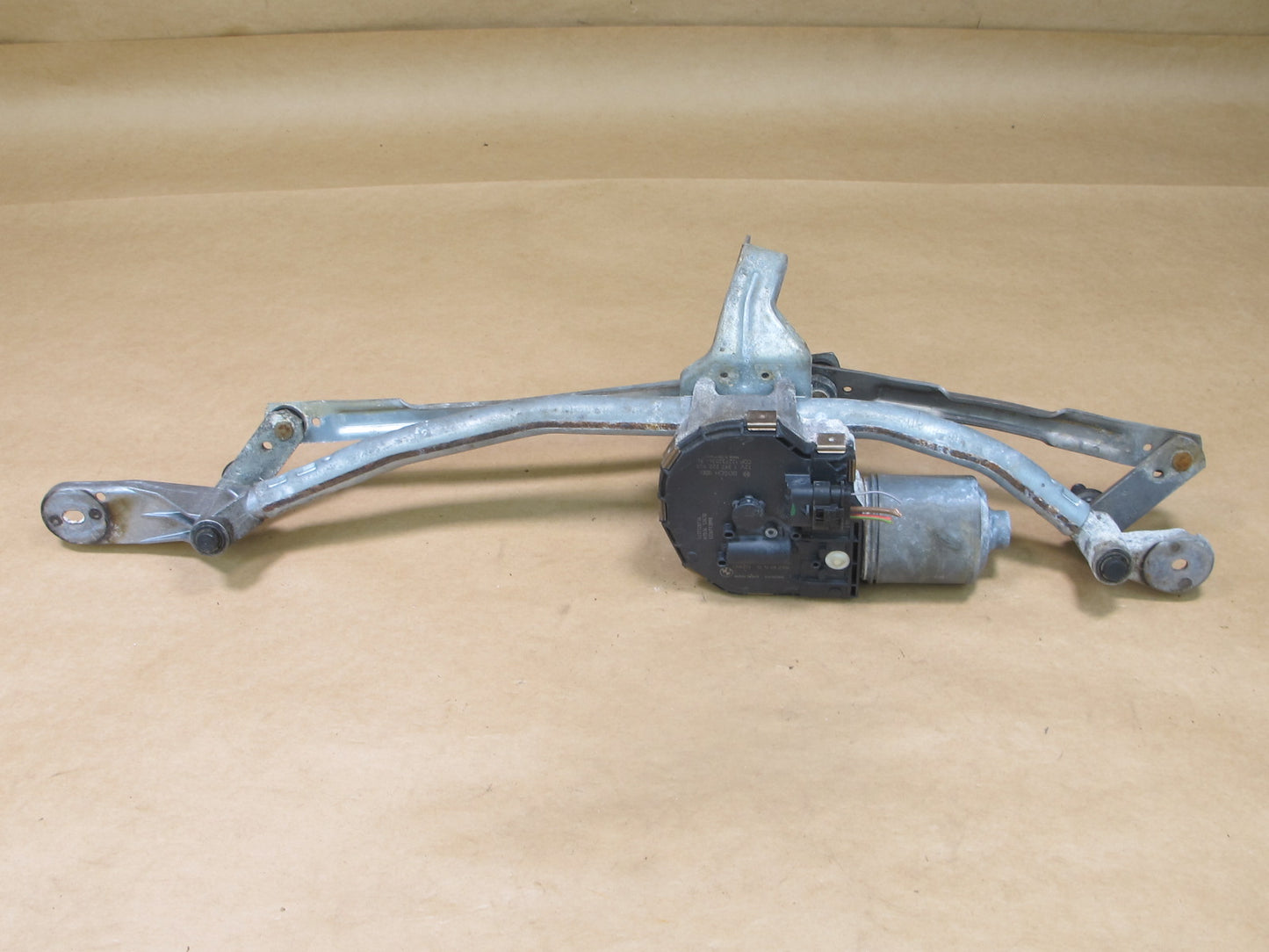 11-16 BMW F10 5-SERIES WINDSHIELD WIPER TRANSMISSION LINKAGE W MOTOR