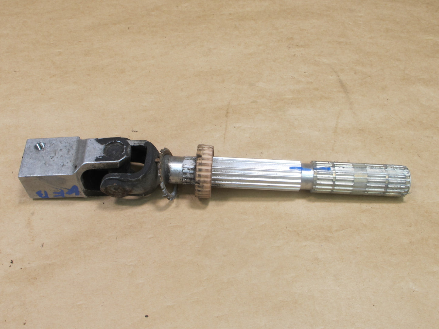 11-16 BMW F07 F10 F11 5-SERIES STEERING COLUMN SHAFT OEM