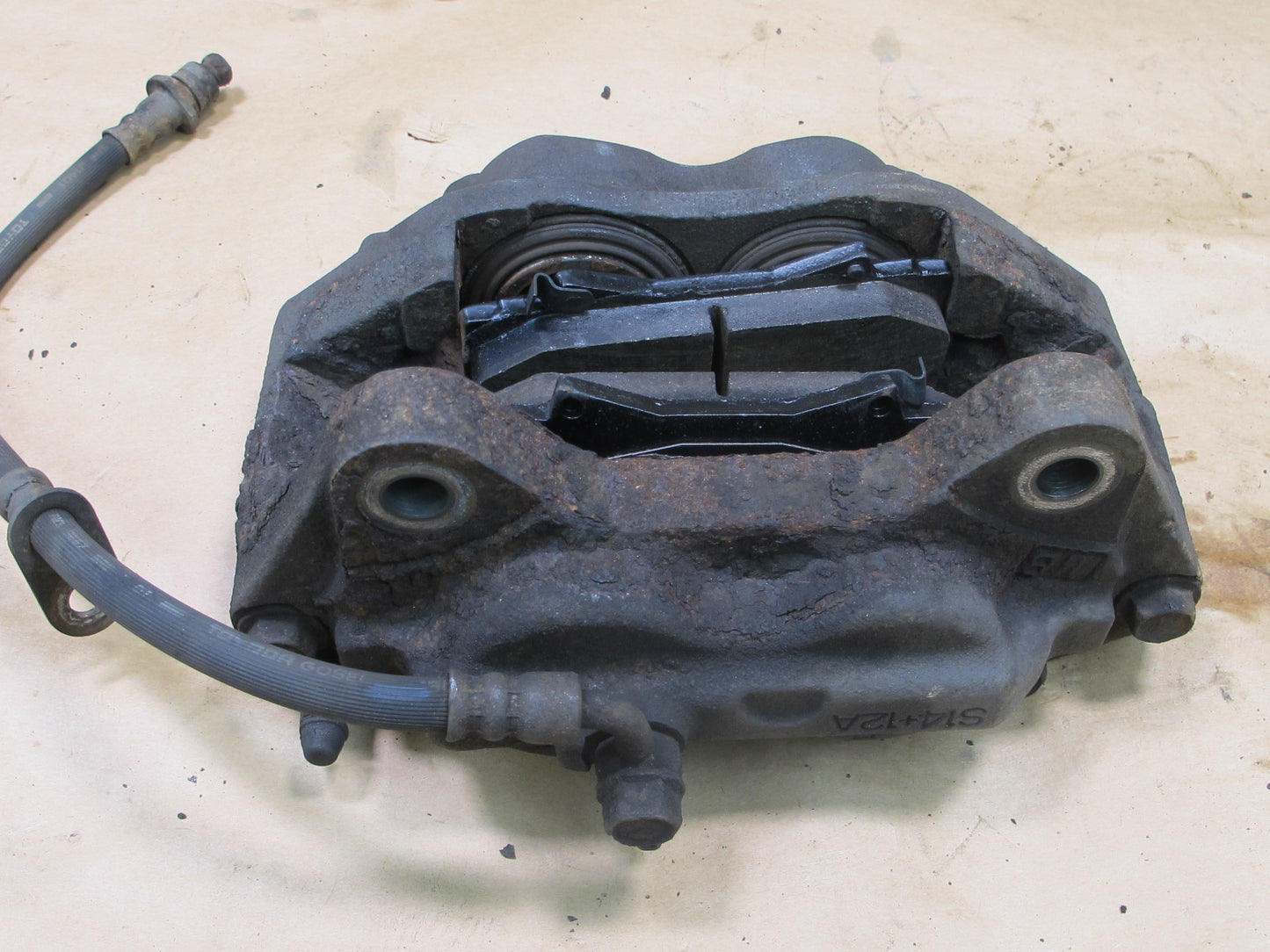 1998-2002 LEXUS J100 LX470 AWD FRONT LEFT & RIGHT BRAKE CALIPER SET OF 2