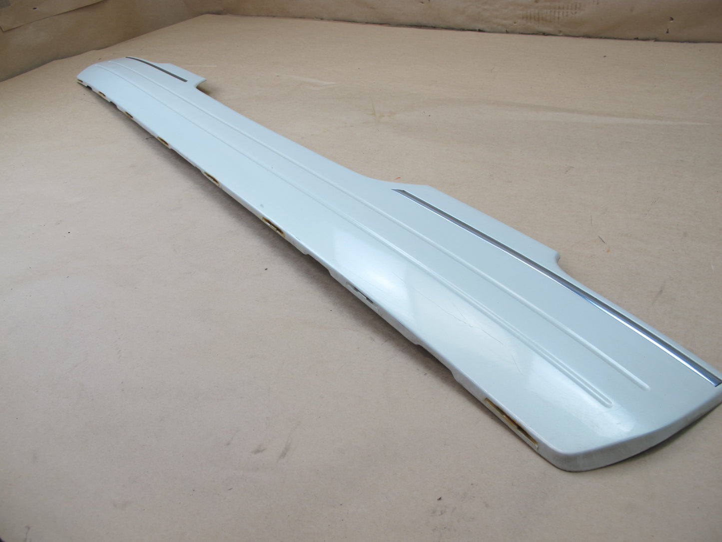 1998-2002 LEXUS J100 LX470 REAR TRUNK LID TAILGATE LIFTGATE LOWER  TRIM MOLDING