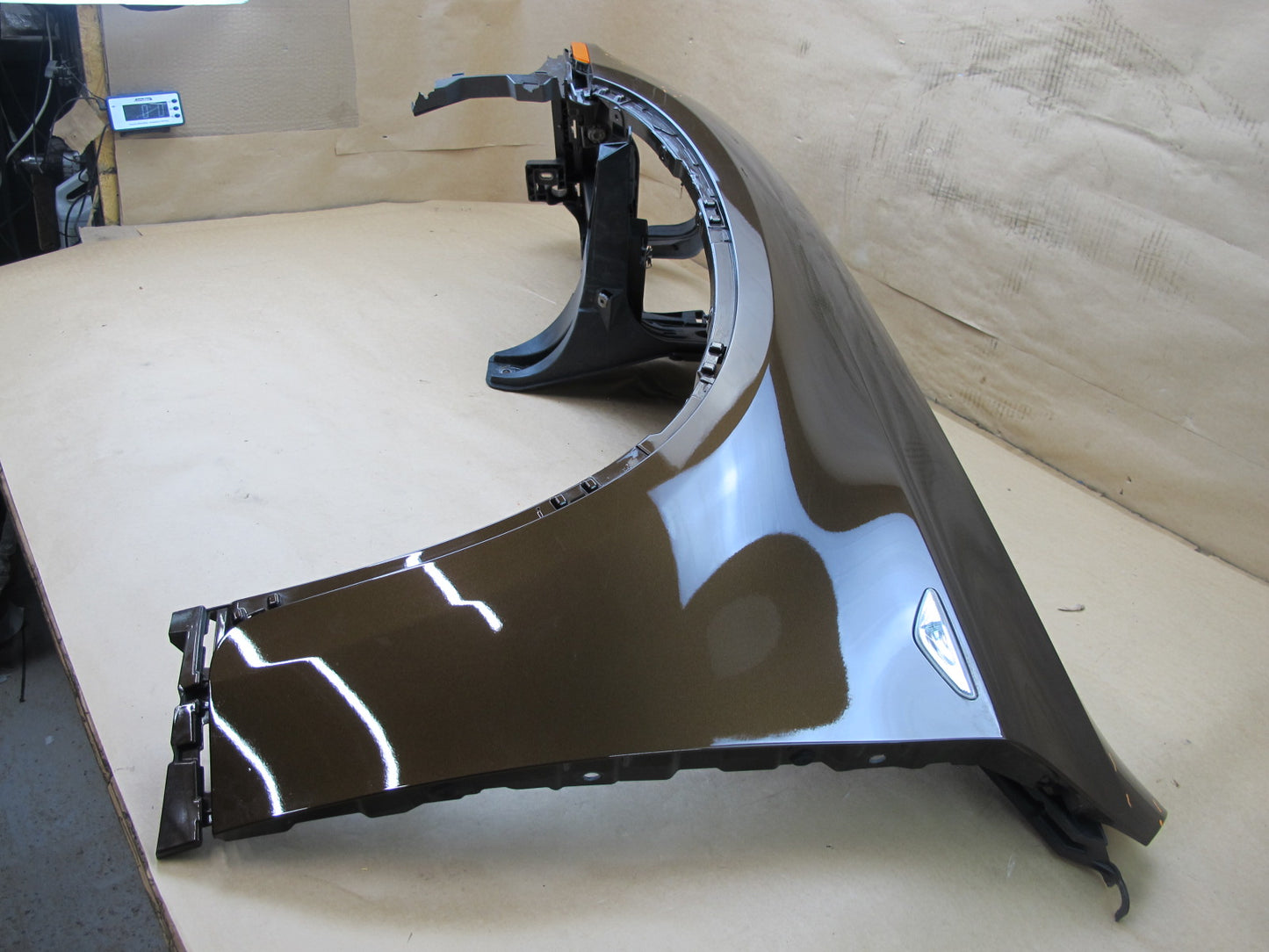 2008-2014 BMW E71 X6 FRONT LEFT FENDER SHELL COVER PANEL